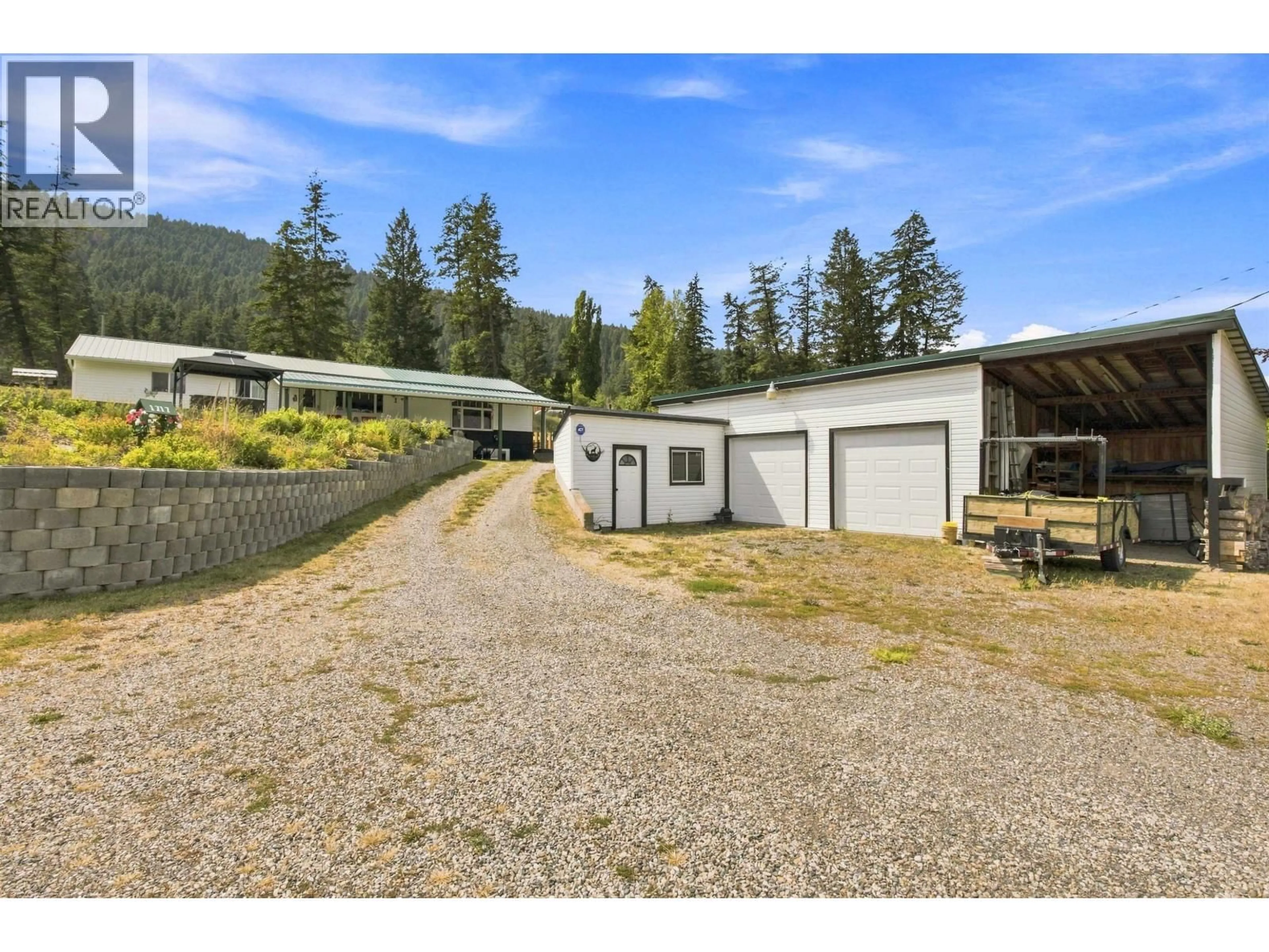A pic from outside/outdoor area/front of a property/back of a property/a pic from drone, mountain view for 1717 RENNER ROAD, Williams Lake British Columbia V2G3B4