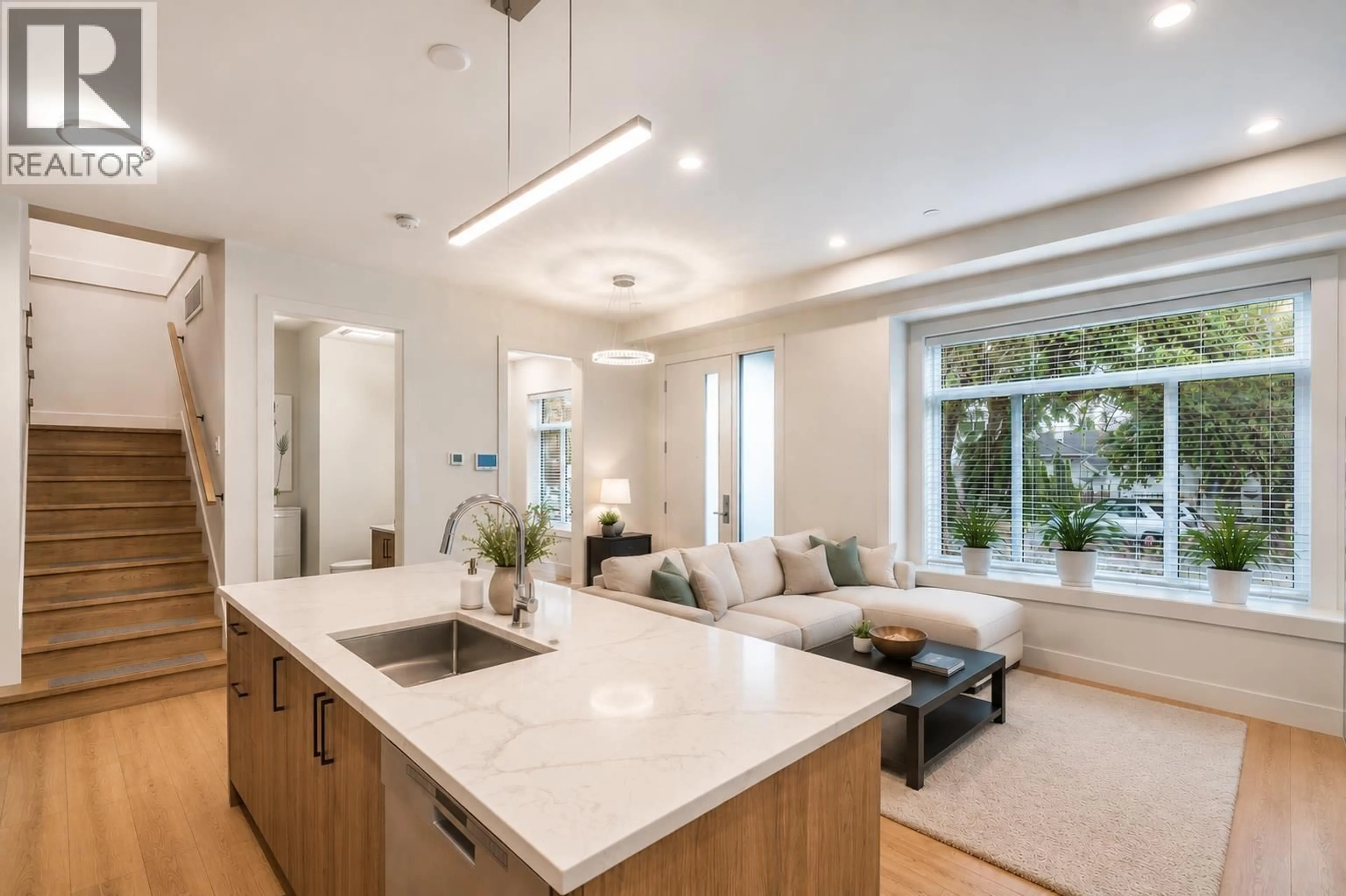Open concept kitchen, unknown for 2705 WAVERLEY AVENUE, Vancouver British Columbia V5S1E9