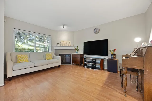 204 - 16233 82 AVENUE, Surrey 5