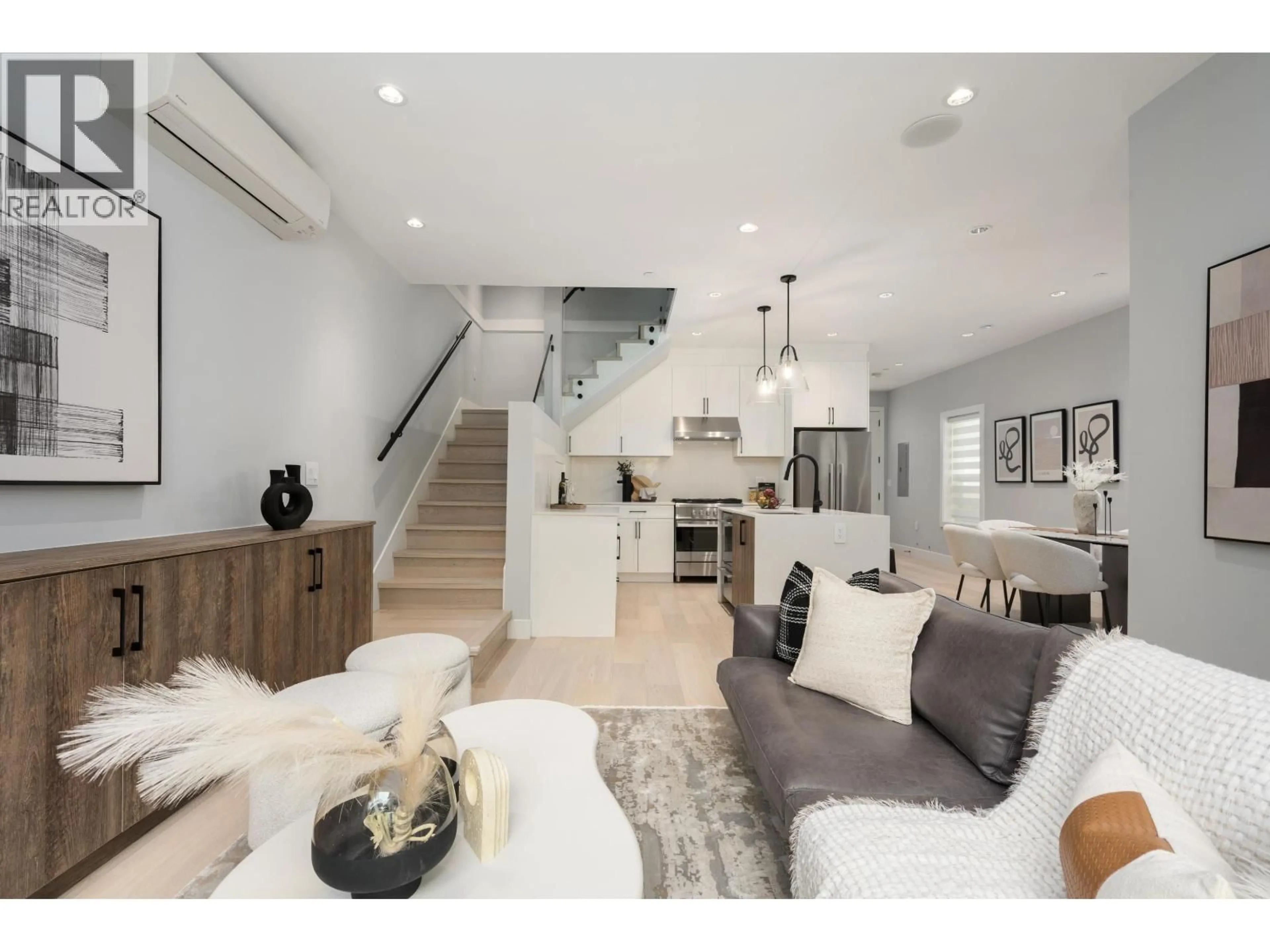 Unknown for 2196 19TH AVENUE, Vancouver British Columbia V5N2J6