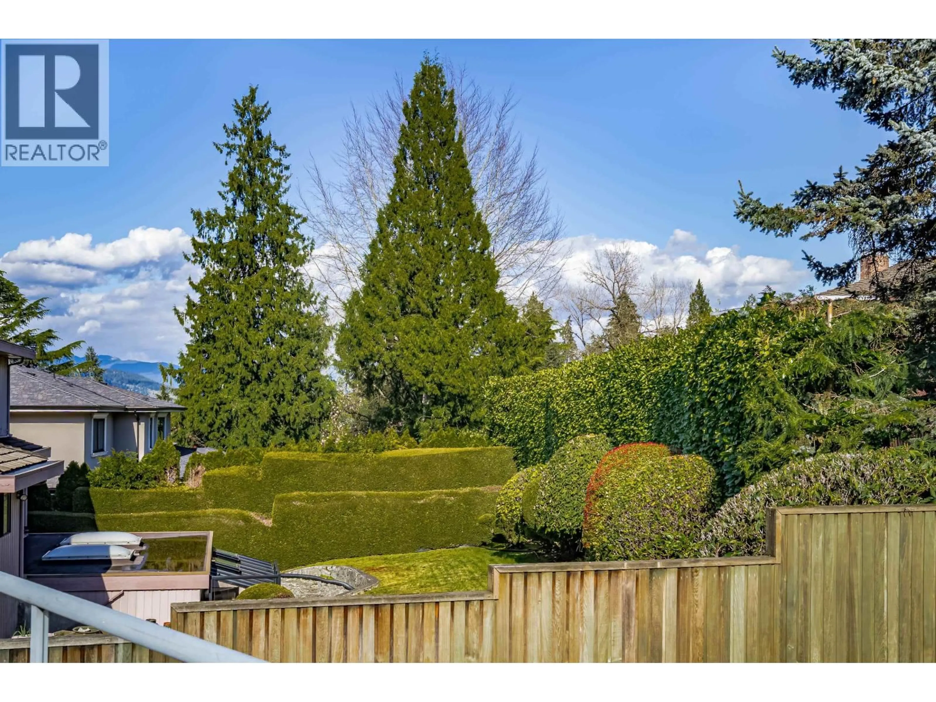 Unknown for 7516 LAMBETH DRIVE, Burnaby British Columbia V5E1Z4