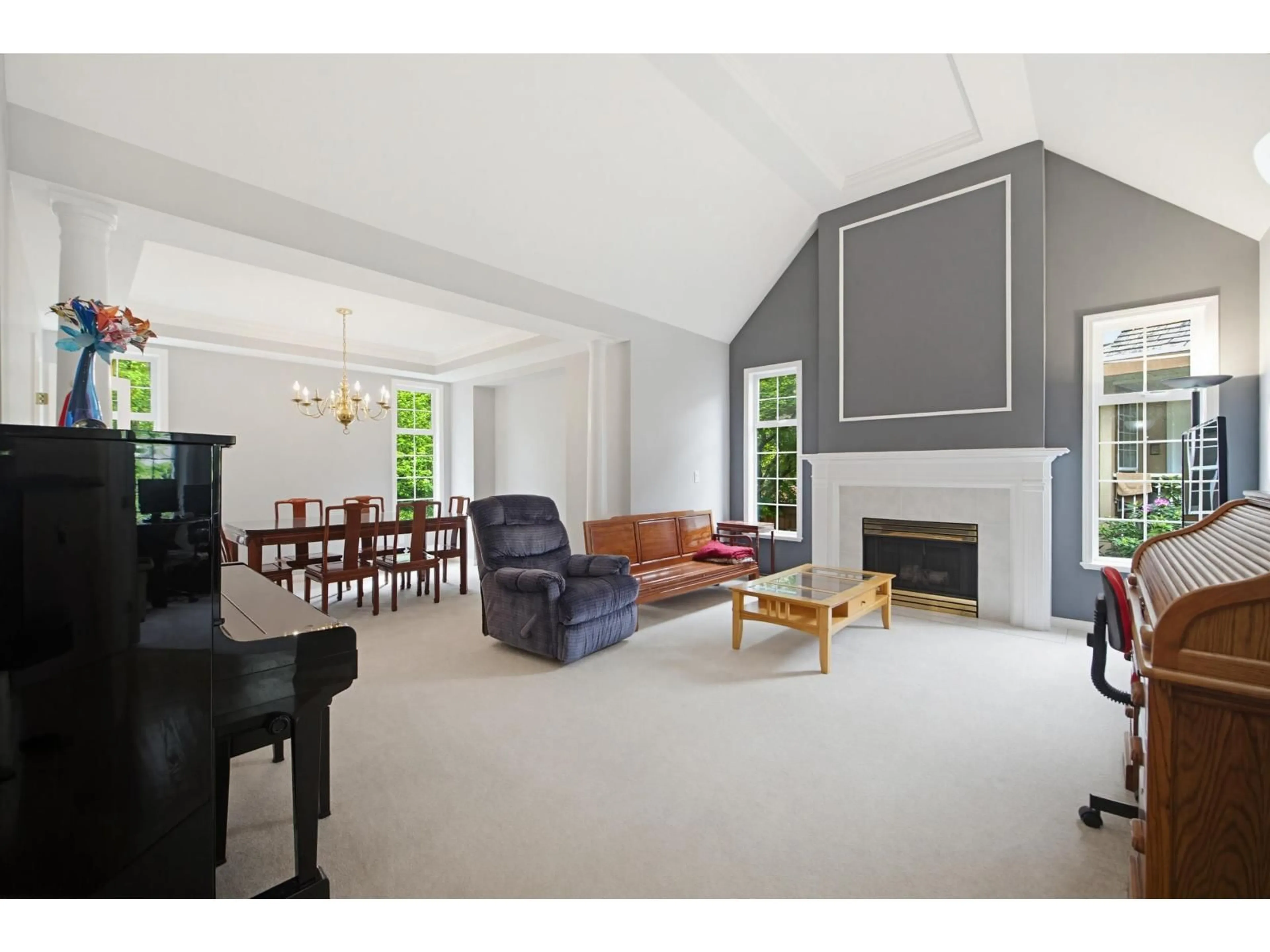 Living room with furniture, unknown for 20566 89B AVENUE, Langley British Columbia V1M2P2