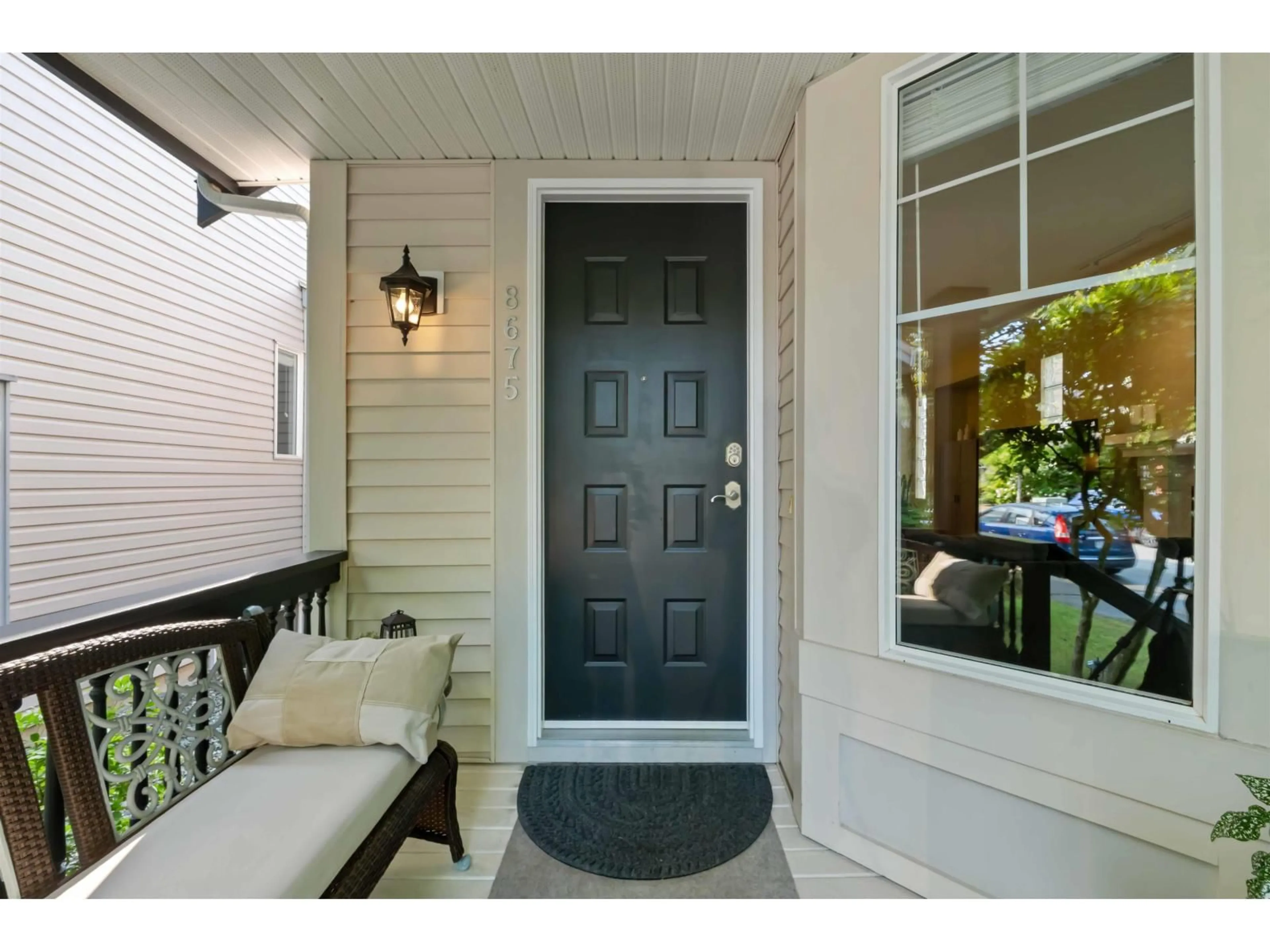 Indoor entryway for 8675 206B STREET, Langley British Columbia V1M3X5