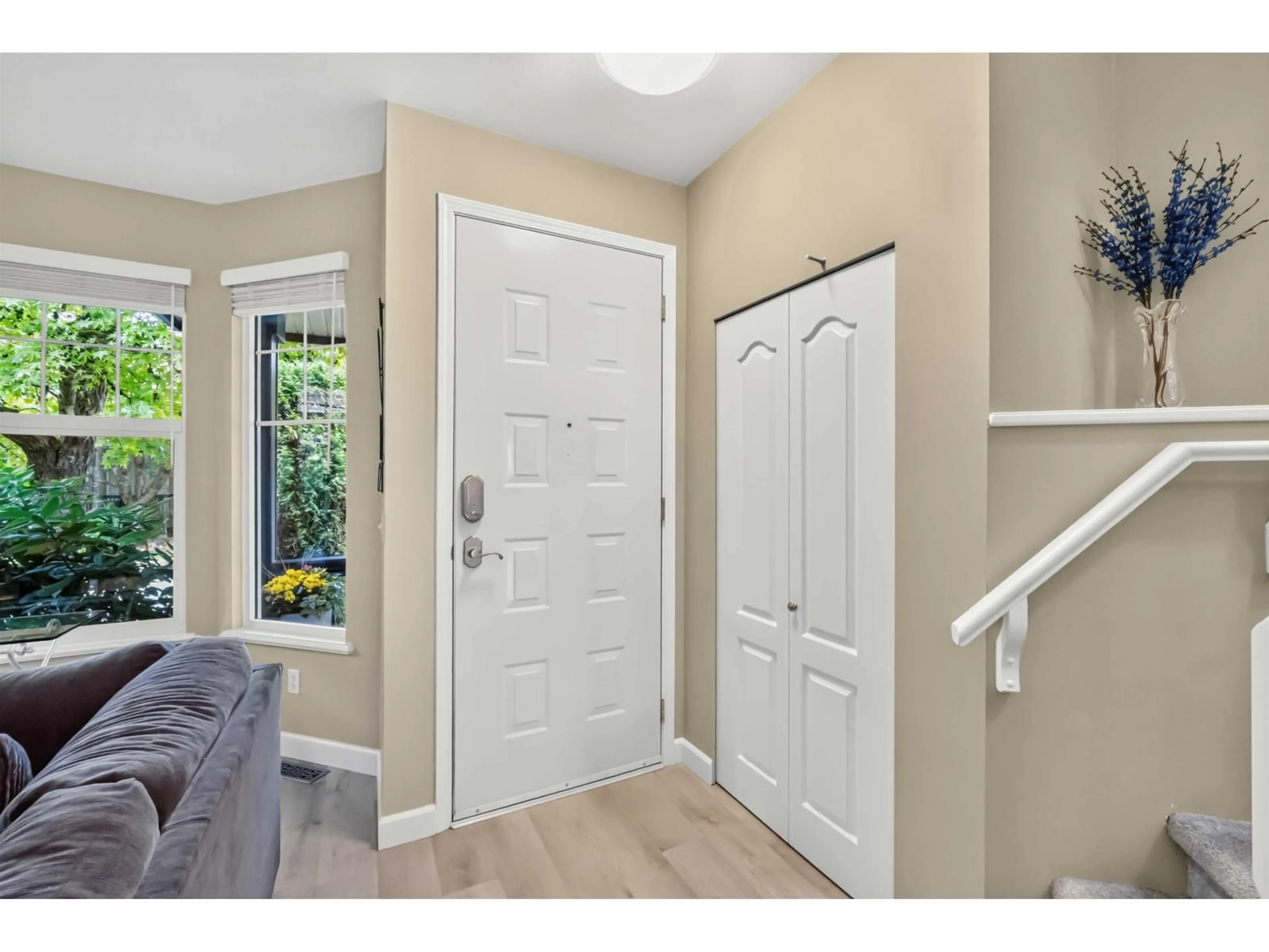 Indoor entryway for 8675 206B STREET, Langley British Columbia V1M3X5