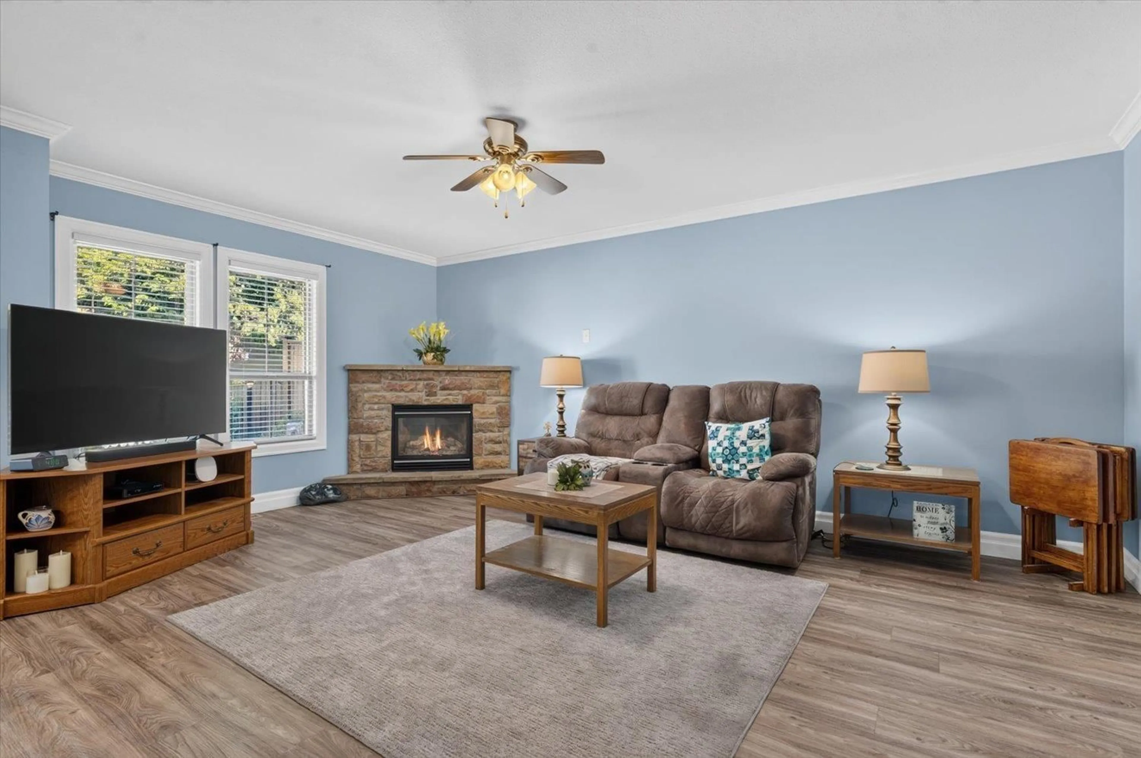 Living room with furniture, unknown for 64 - 6449 BLACKWOOD LANE, Chilliwack British Columbia V2R5X5