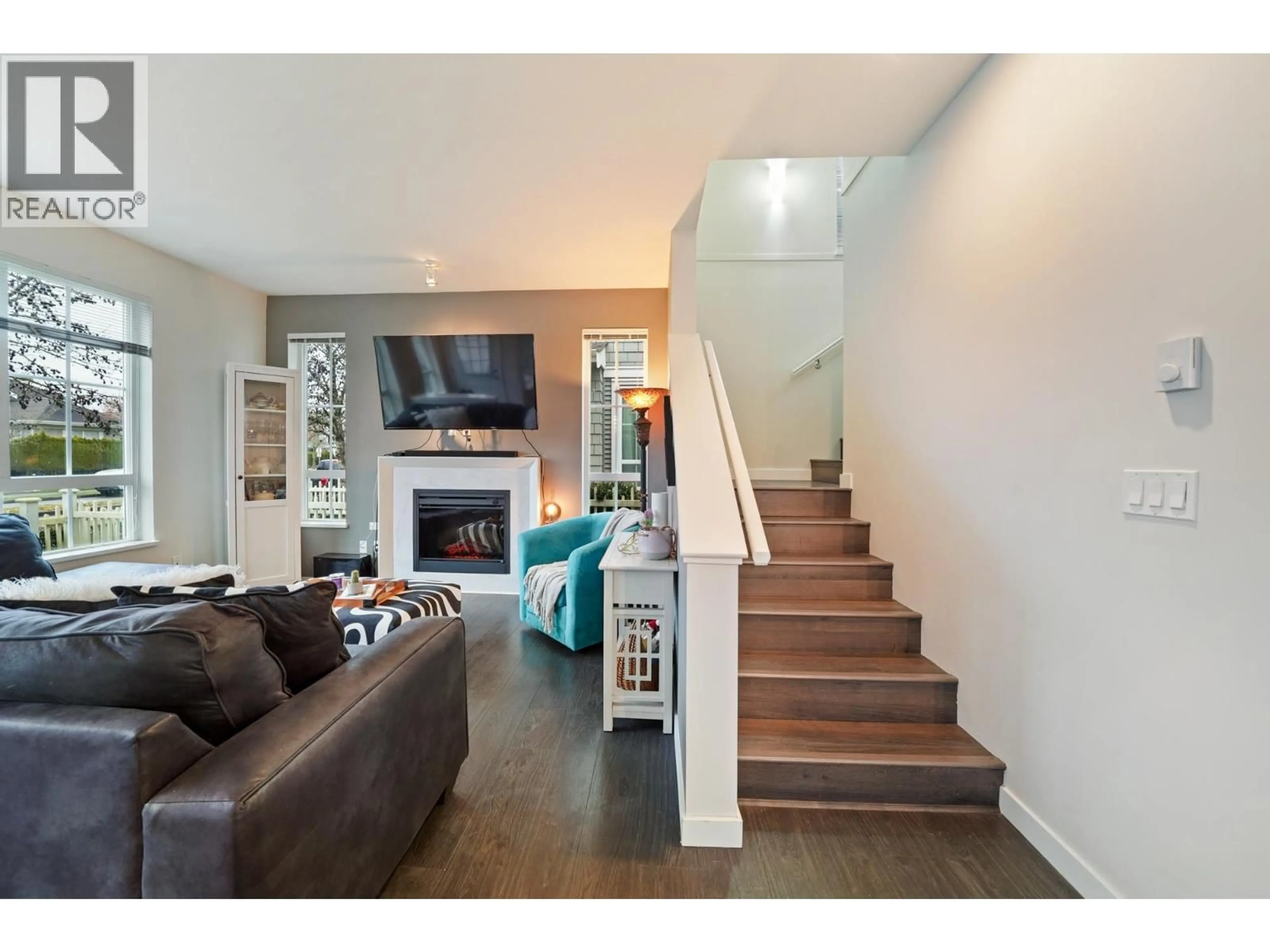 Unknown for 17 - 5510 ADMIRAL WAY, Delta British Columbia V4K0C3