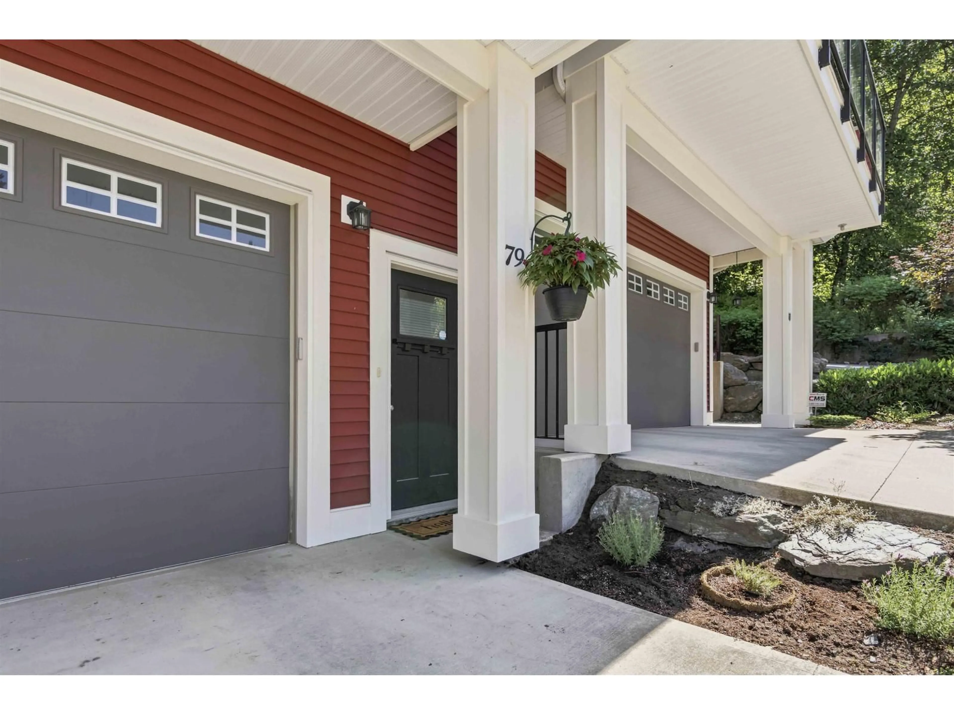 Indoor entryway for 79 - 6026 LINDEMAN STREET, Chilliwack British Columbia V2R0W1