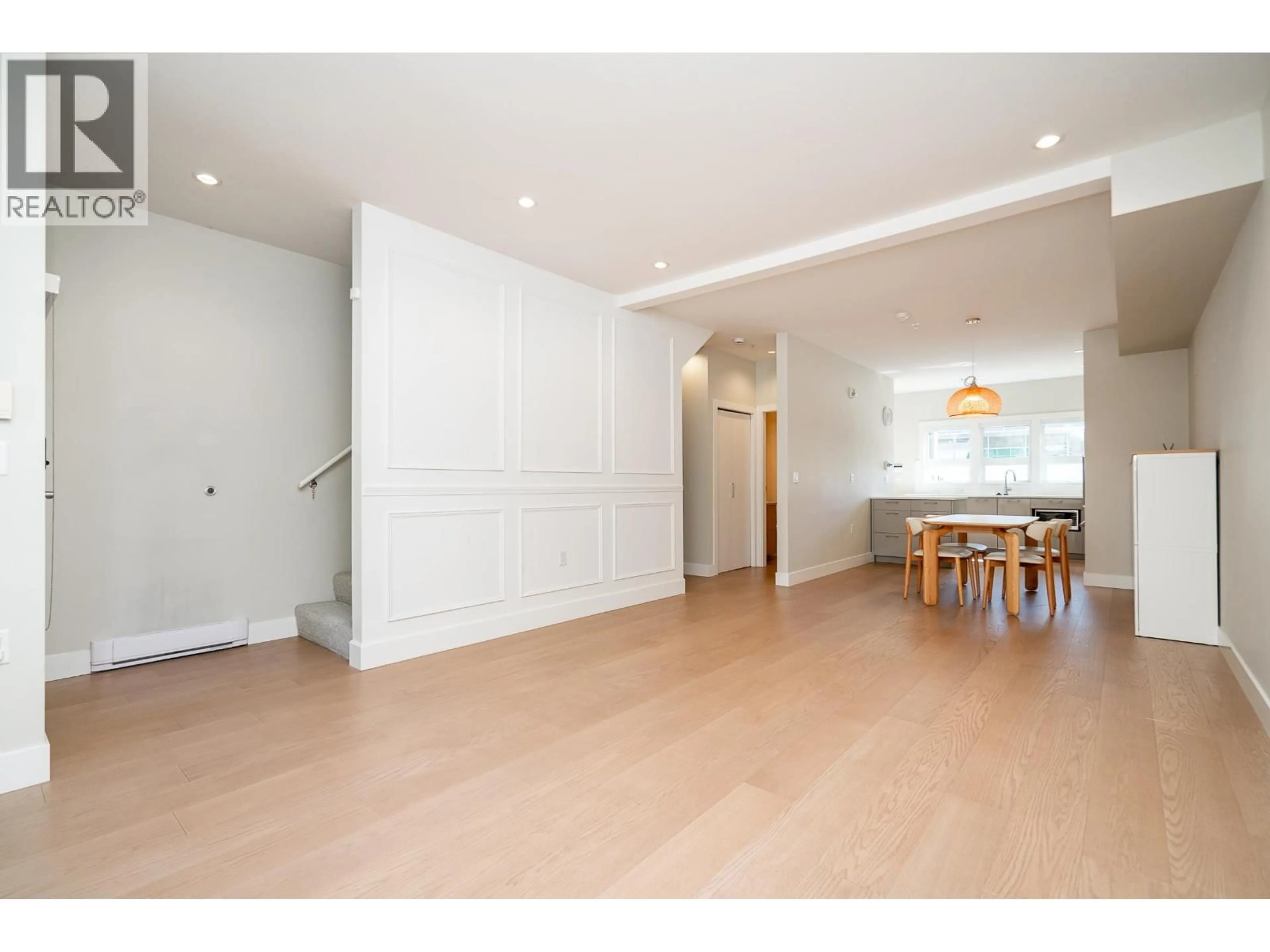 Unknown for 303 - 1768 55A STREET, Delta British Columbia V4M0A9