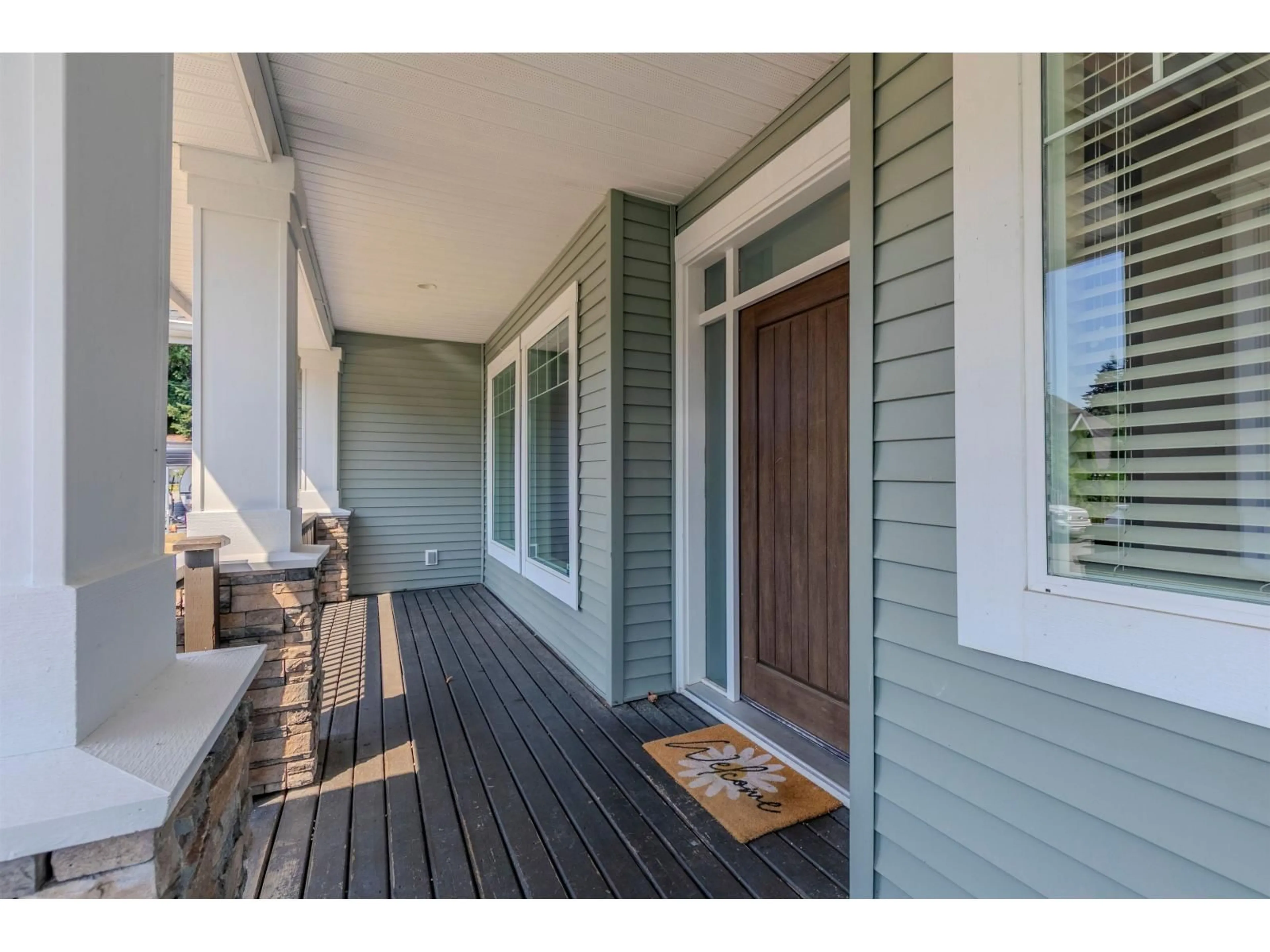 Indoor entryway for 35159 MCEWEN AVENUE, Mission British Columbia V2V6R4