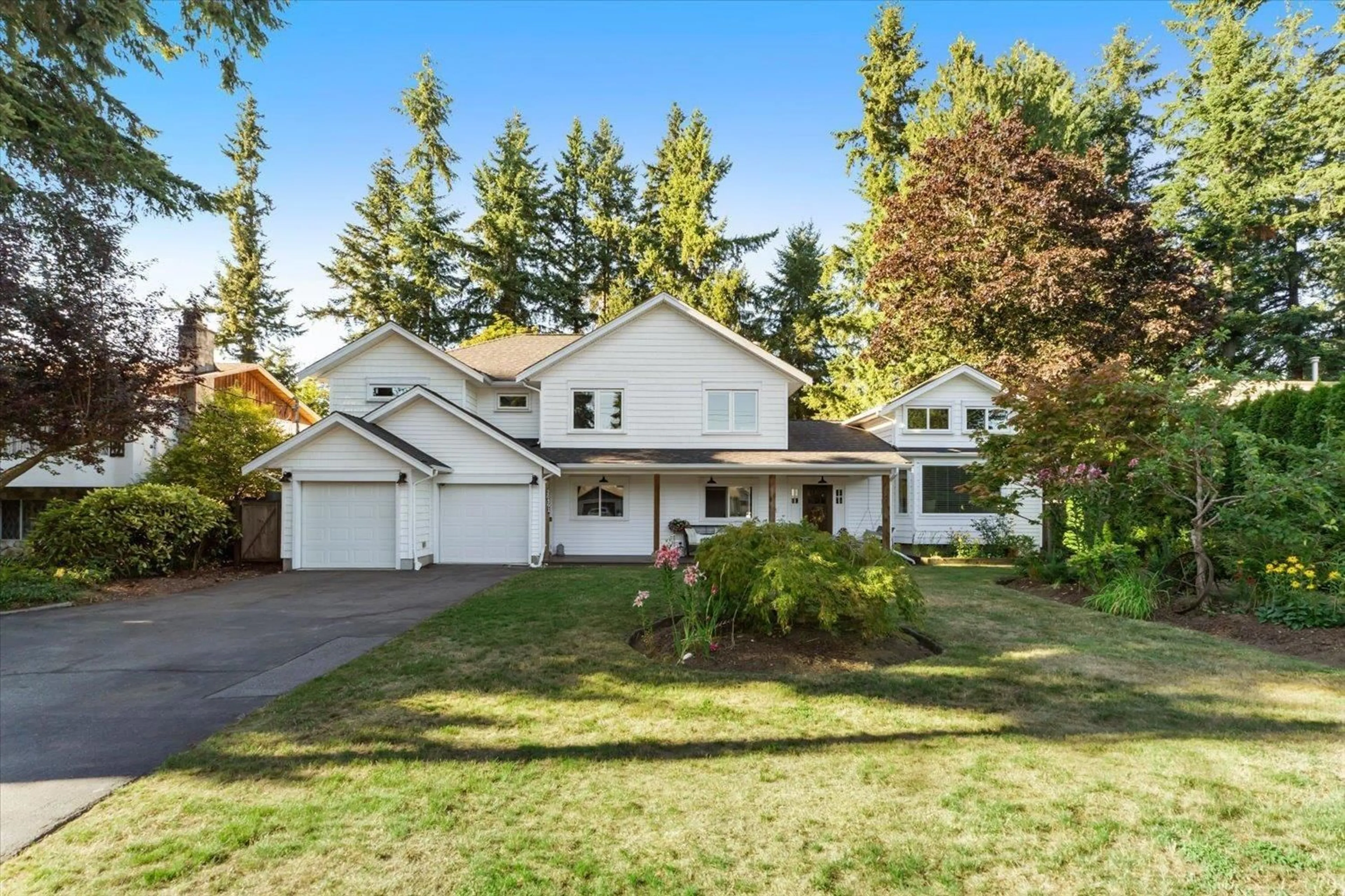 Home with vinyl exterior material, street for 20291 36B AVENUE, Langley British Columbia V3A2S3