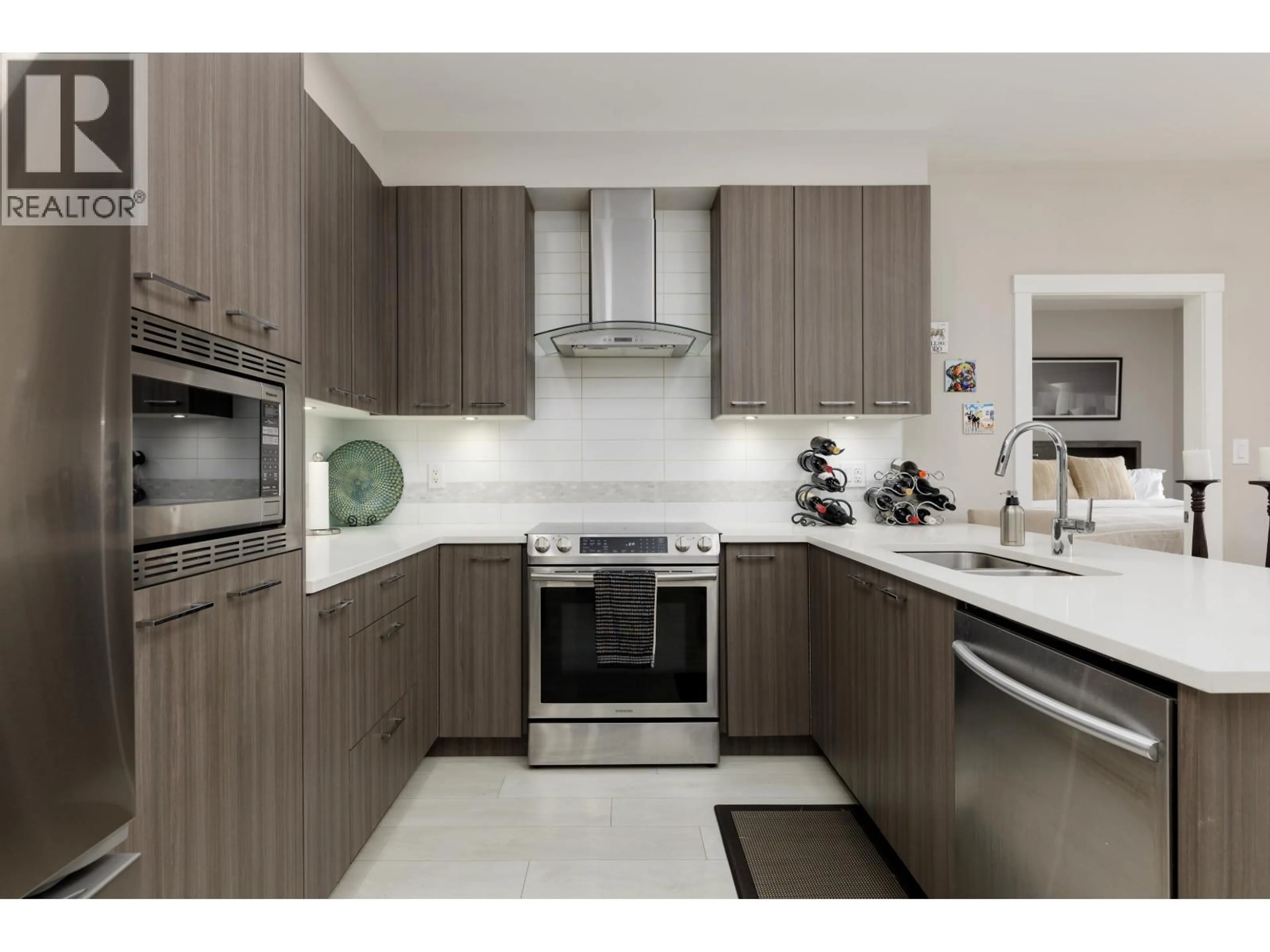 Standard kitchen, unknown for 122 - 4690 HAWK LANE, Tsawwassen British Columbia V4M0C4