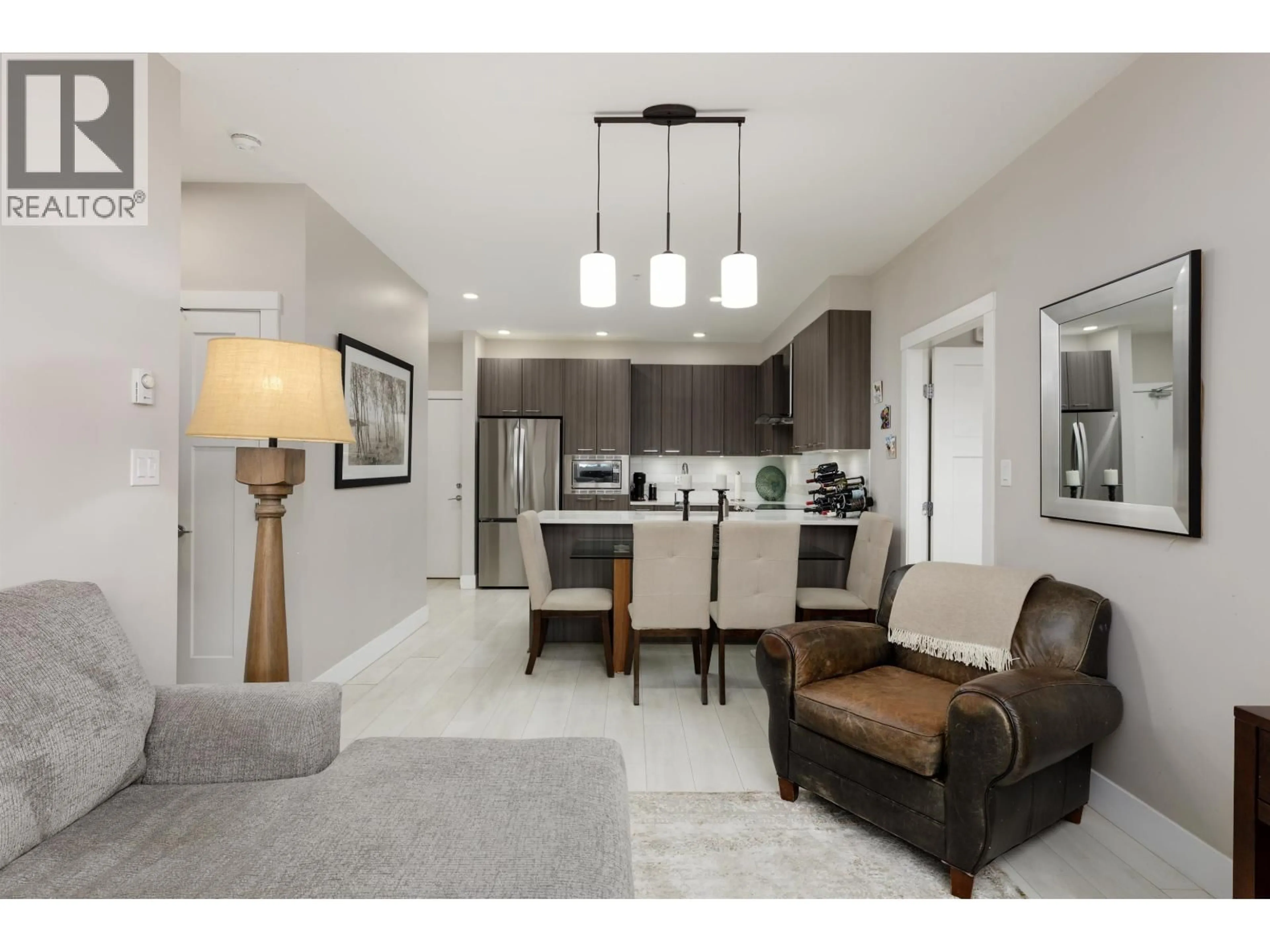Open concept kitchen, unknown for 122 - 4690 HAWK LANE, Tsawwassen British Columbia V4M0C4