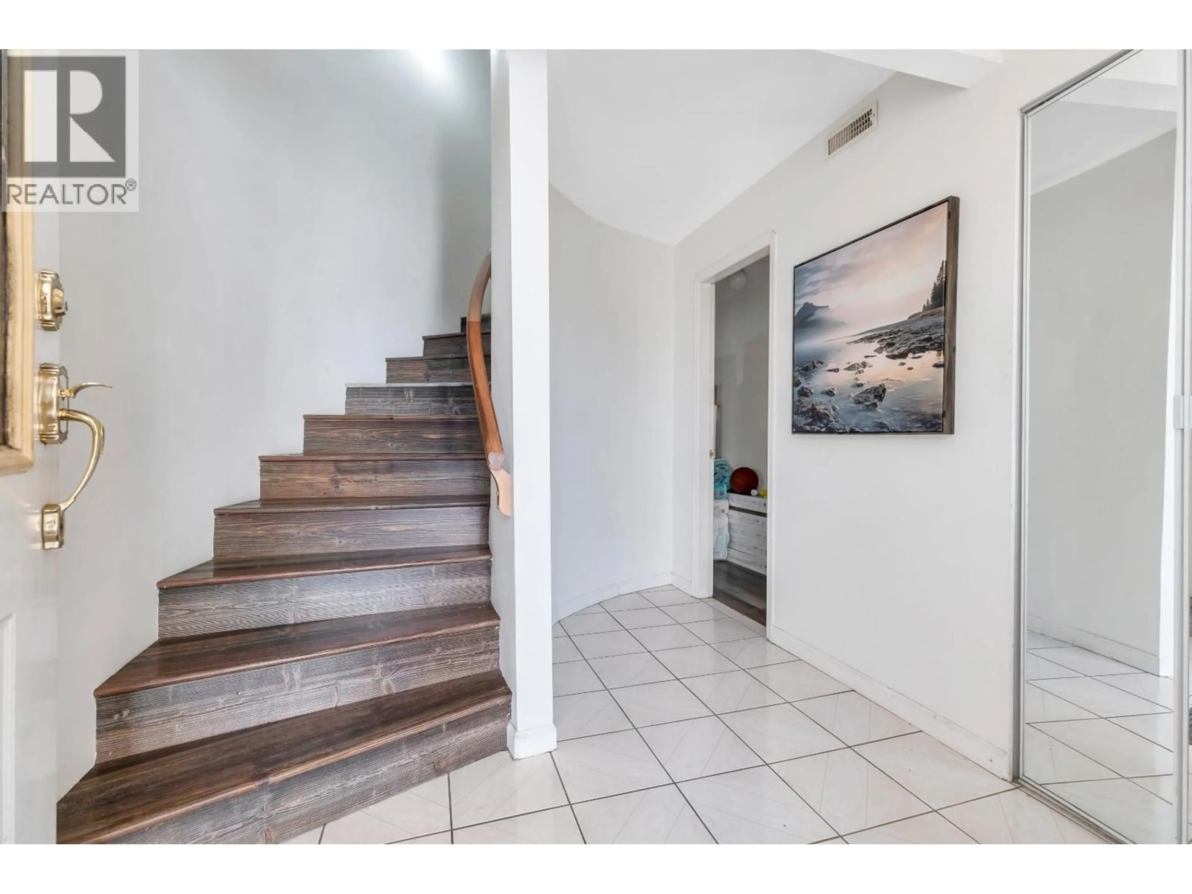 Unknown for 2225 KAPTEY AVENUE, Coquitlam British Columbia V3K6C7