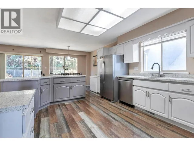 2225 KAPTEY AVENUE, Coquitlam 4