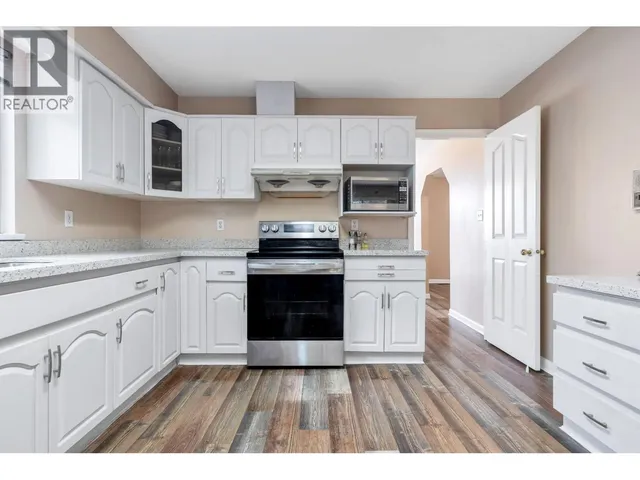 2225 KAPTEY AVENUE, Coquitlam 5