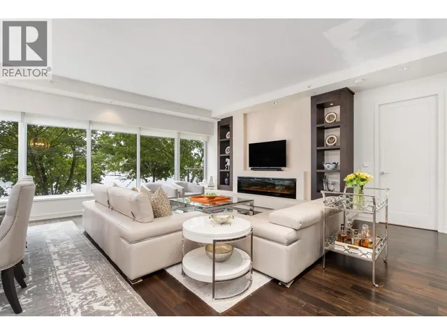 202 - 181 ATHLETES WAY, Vancouver 2