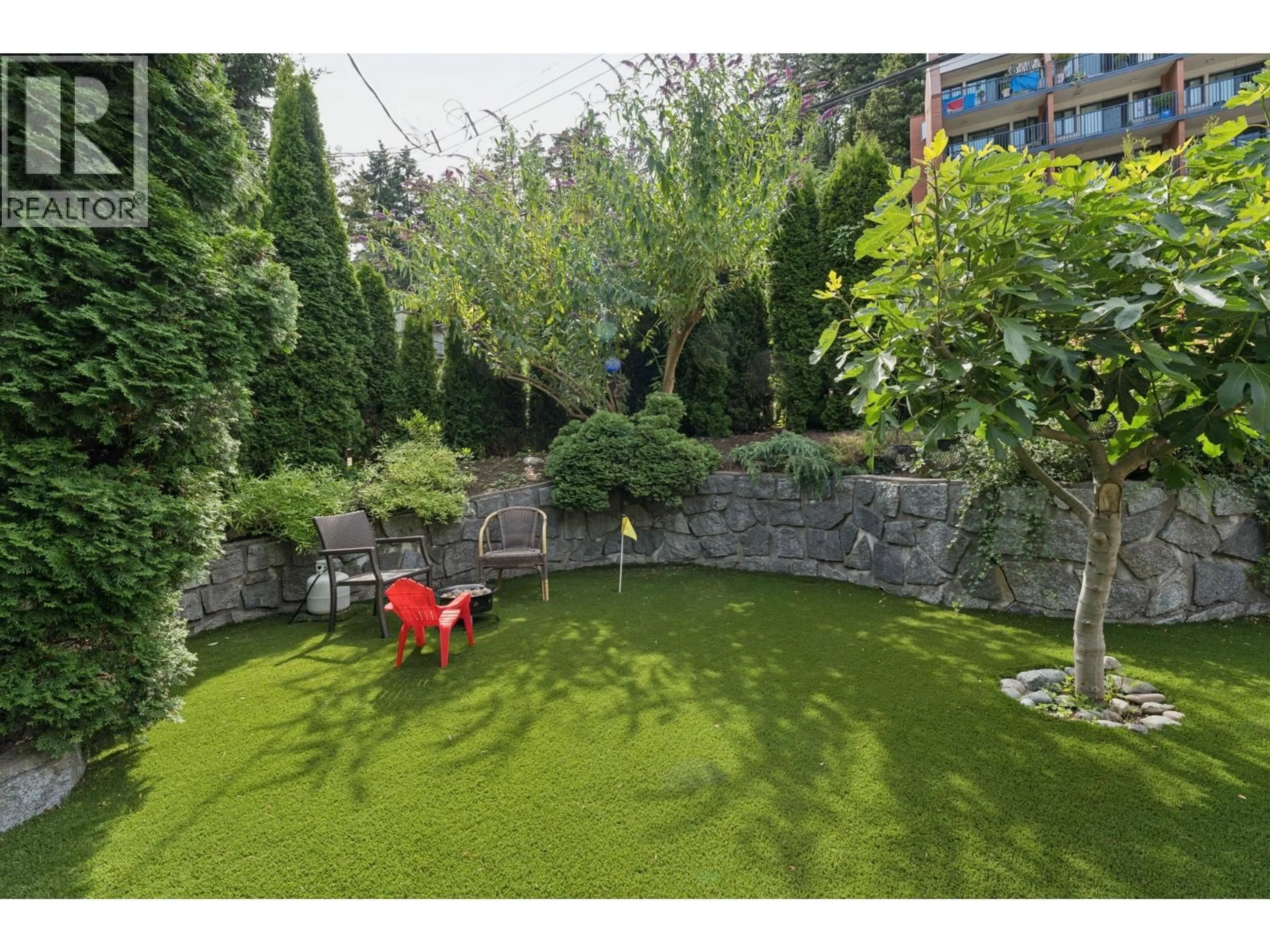 Patio, street for 6650 NELSON AVENUE, West Vancouver British Columbia V7W2B1
