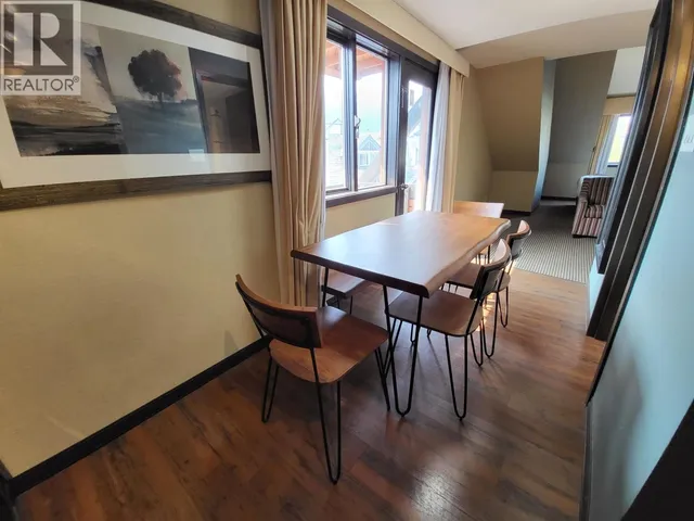 220 - 4220 GATEWAY DRIVE, Whistler 3