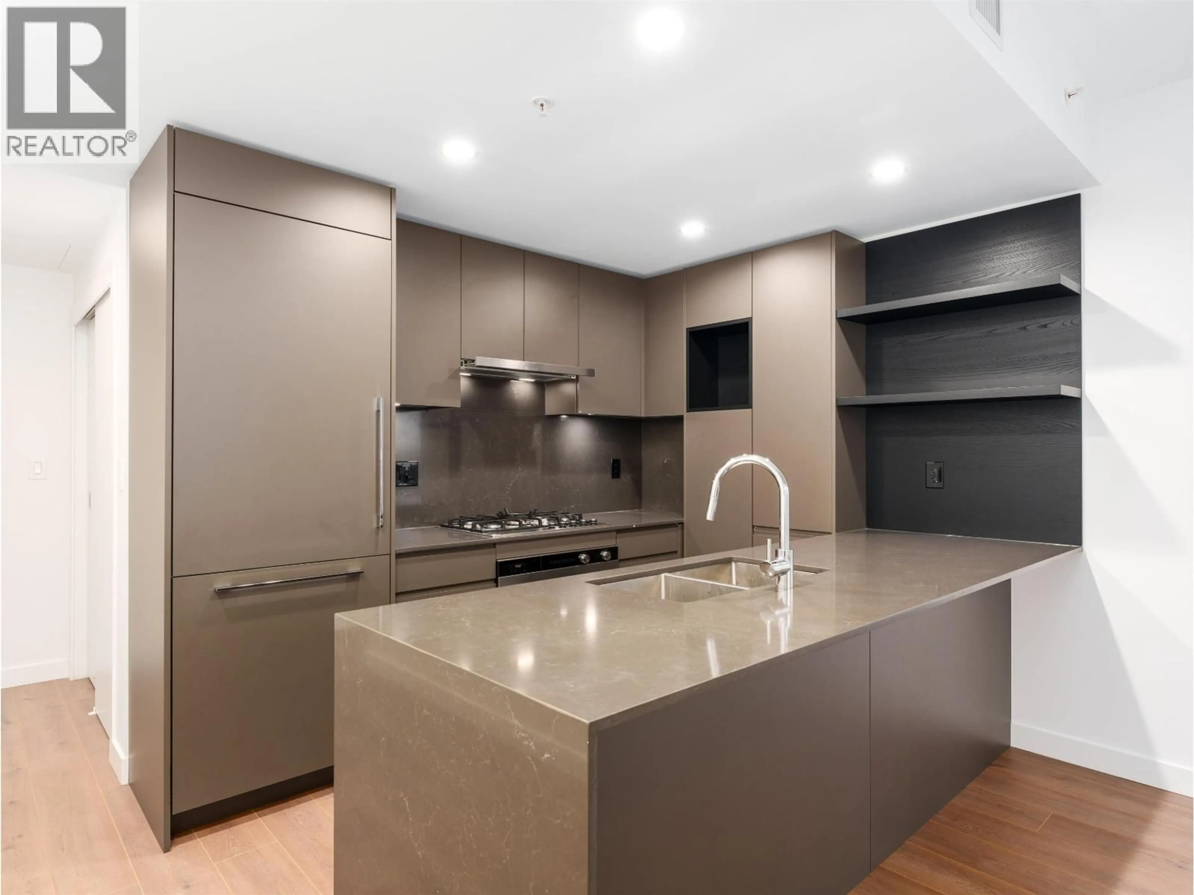 Contemporary kitchen, unknown for 3009 - 2181 MADISON AVENUE, Burnaby British Columbia V5C0N4
