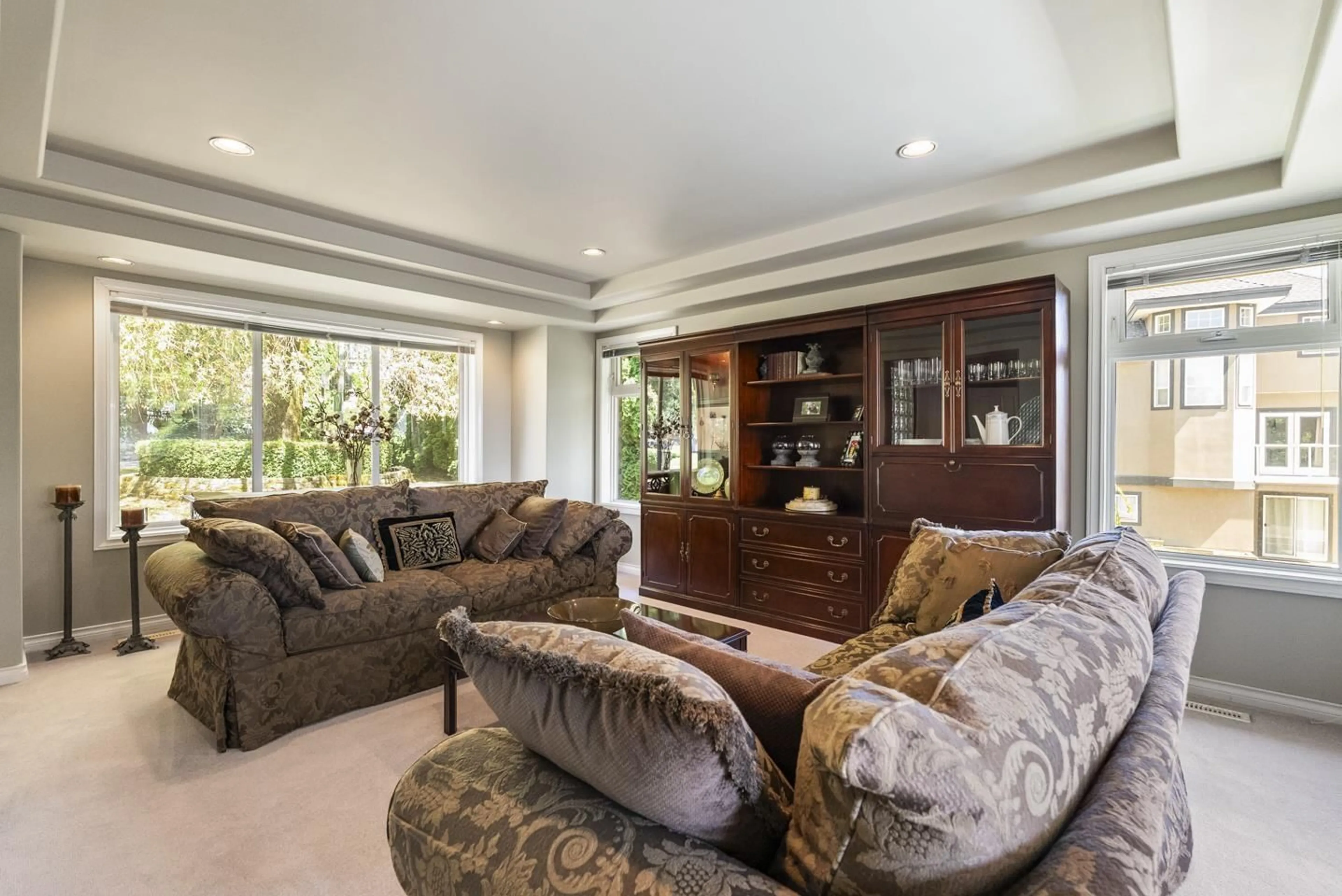 Living room with furniture, unknown for 16672 77 AVENUE, Surrey British Columbia V3S8G1