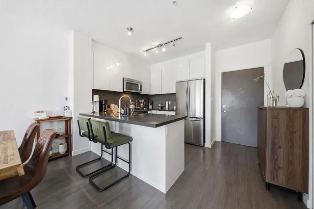 328 - 15168 33 AVENUE, Surrey 3