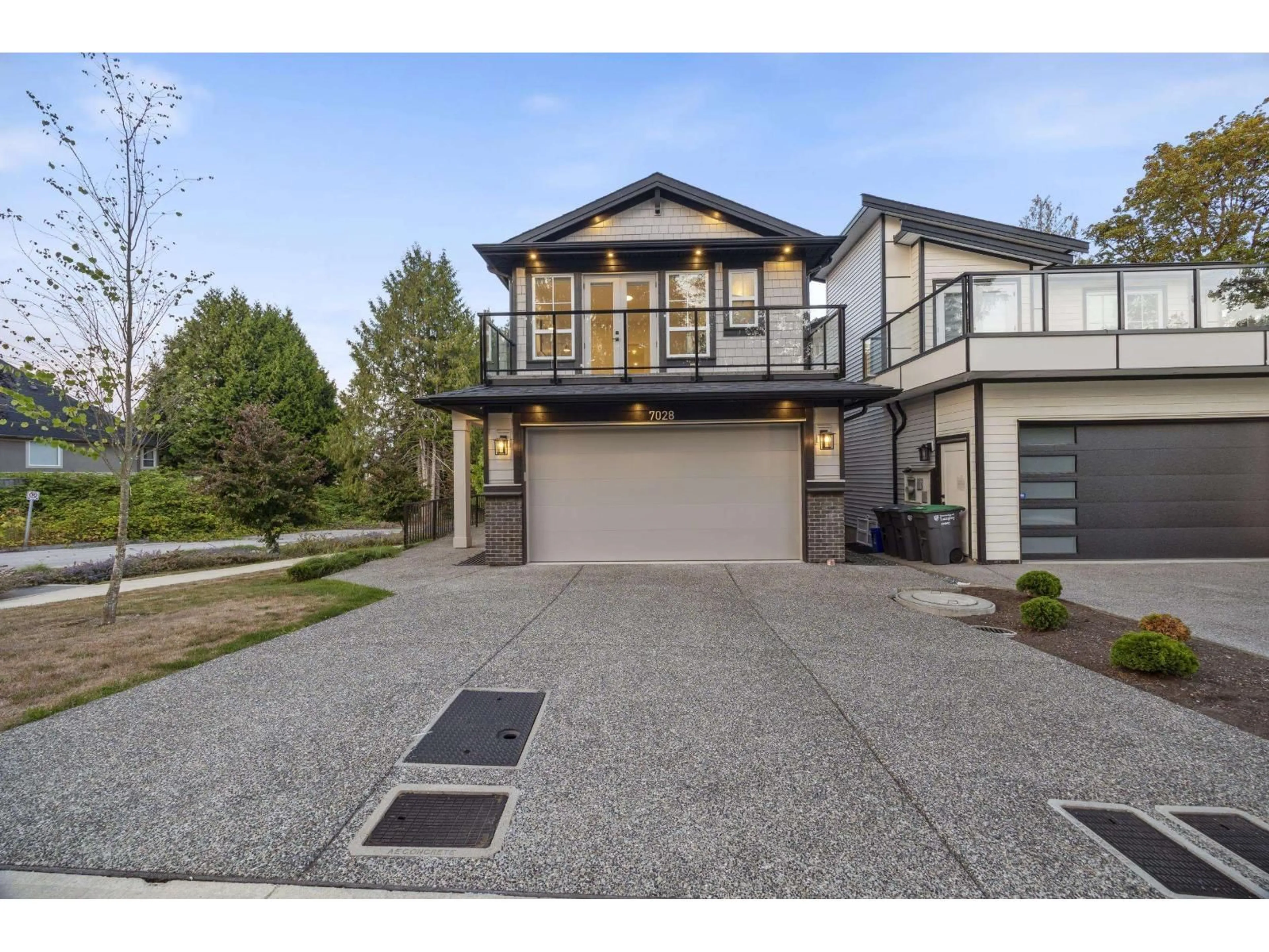 A pic from outside/outdoor area/front of a property/back of a property/a pic from drone, street for 7028 205 STREET, Langley British Columbia V2Y1S9
