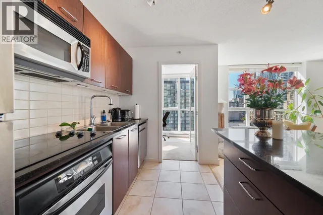 808 - 1199 SEYMOUR STREET, Vancouver 3