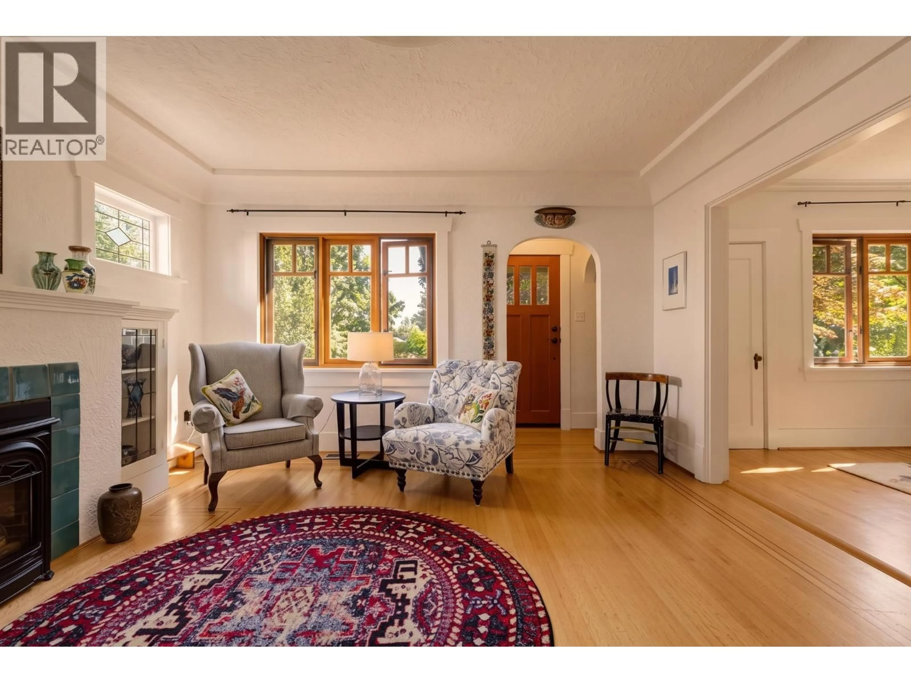 Unknown for 1955 8TH AVENUE, Vancouver British Columbia V5N1T9