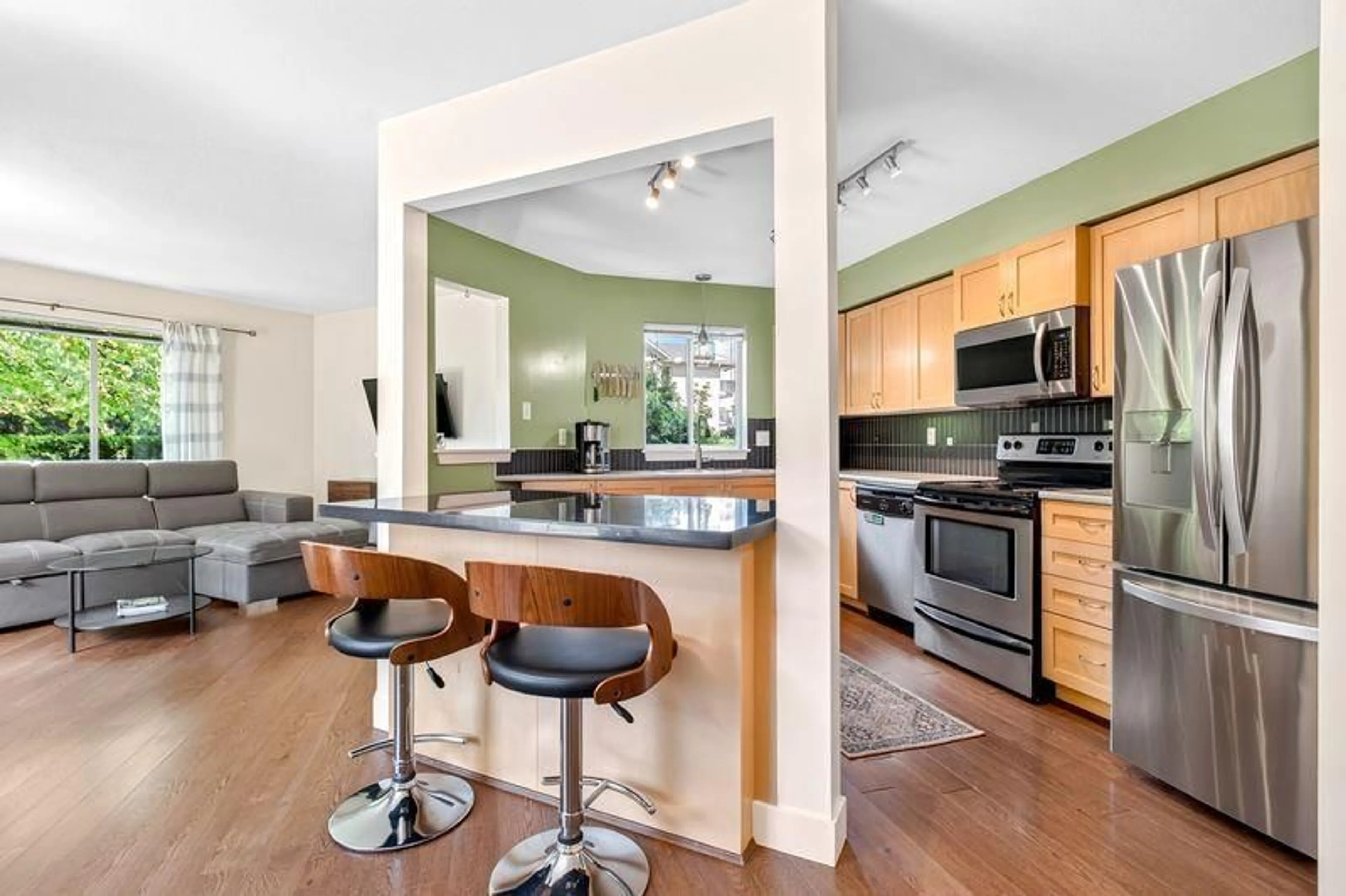 Open concept kitchen, unknown for 104 - 32725 GEORGE FERGUSON WAY, Abbotsford British Columbia V2T5M5