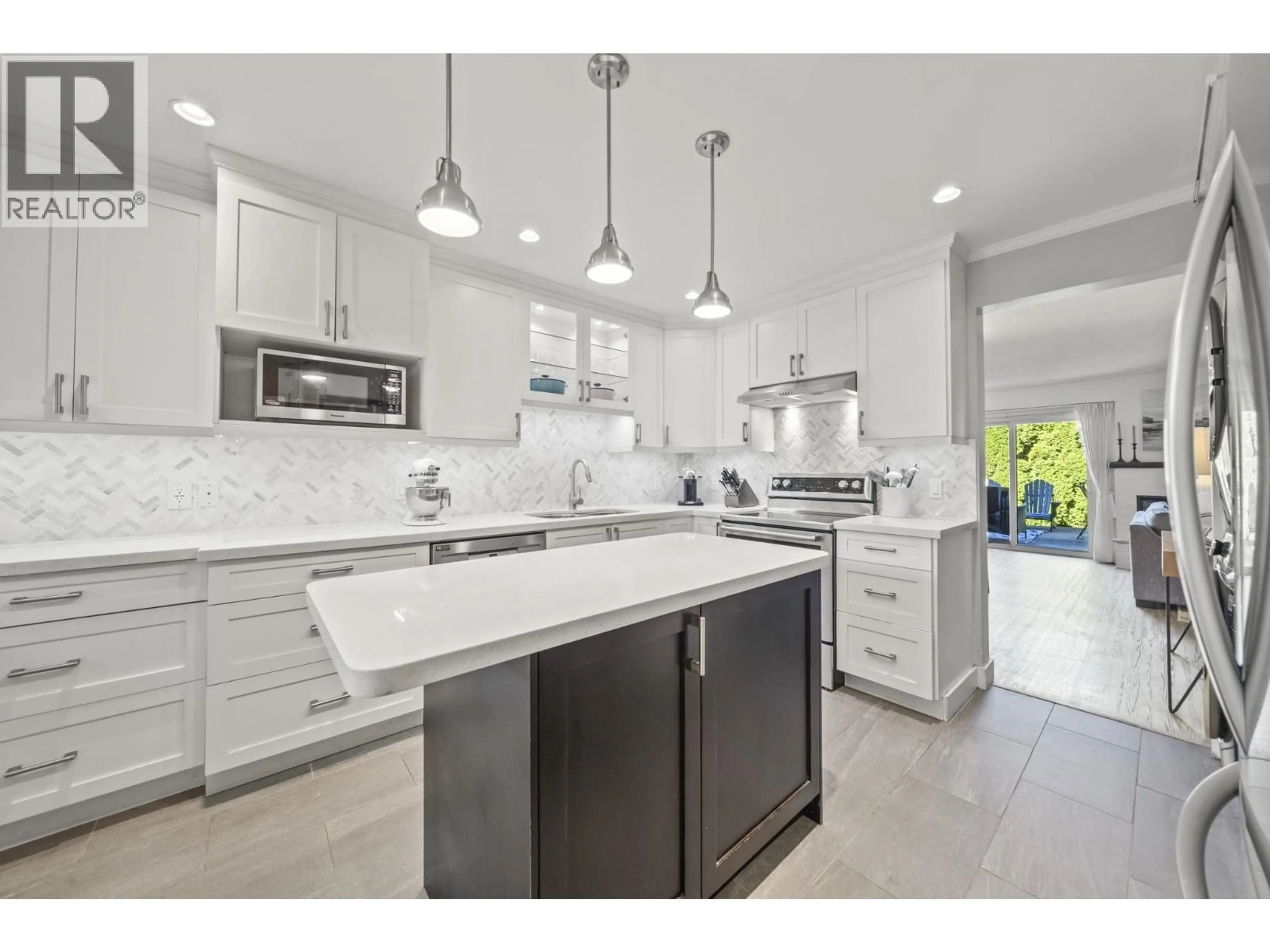 Open concept kitchen, ceramic/tile floor for 171 - 3031 WILLIAMS ROAD, Richmond British Columbia V7E4G1