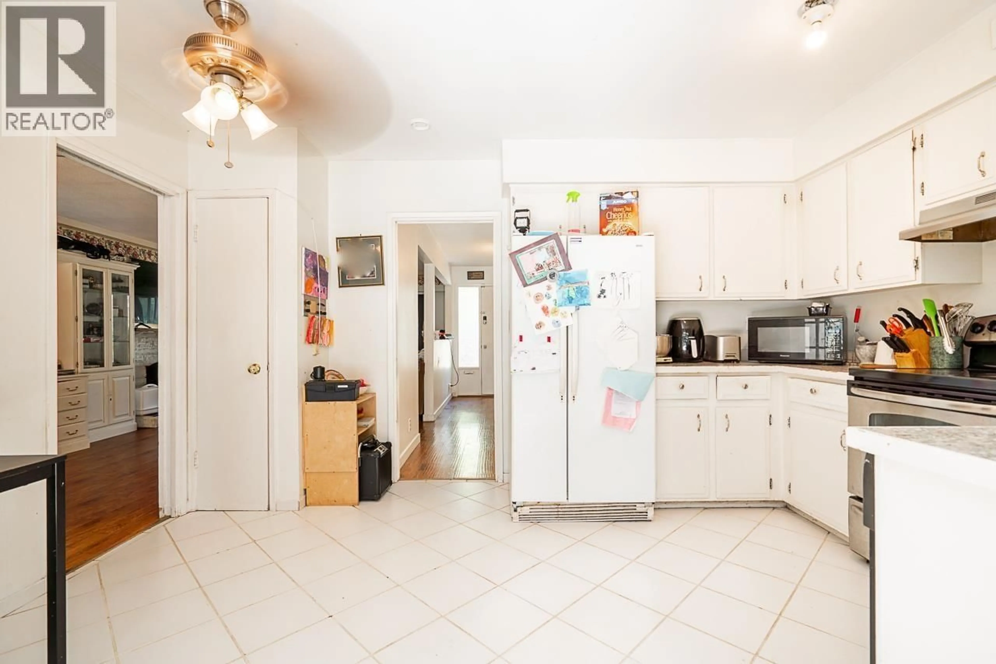 Unknown for 730 CUMBERLAND STREET, New Westminster British Columbia V3L4J4