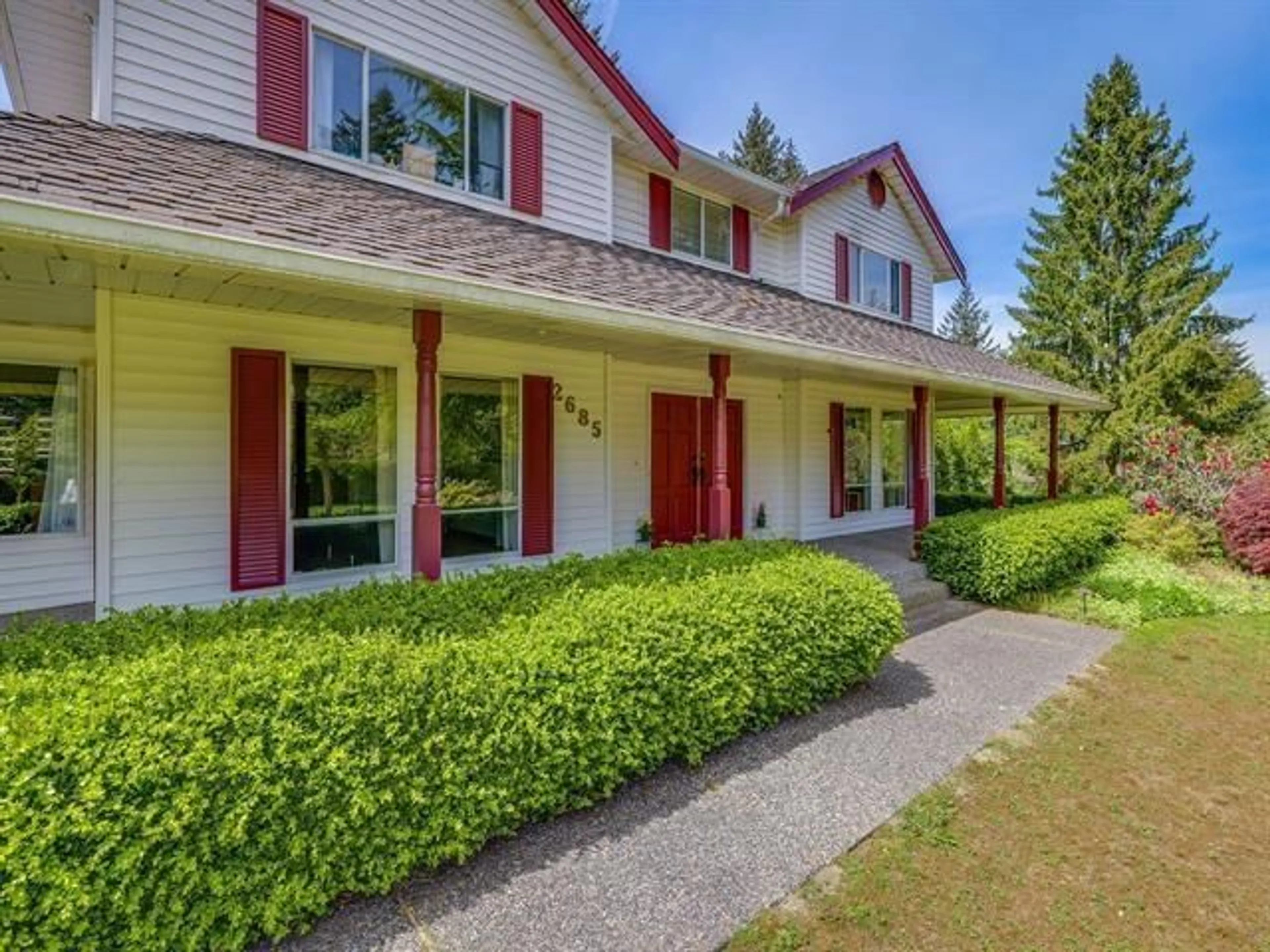 Home with vinyl exterior material, street for 2685 171 STREET, Surrey British Columbia V3Z0B3