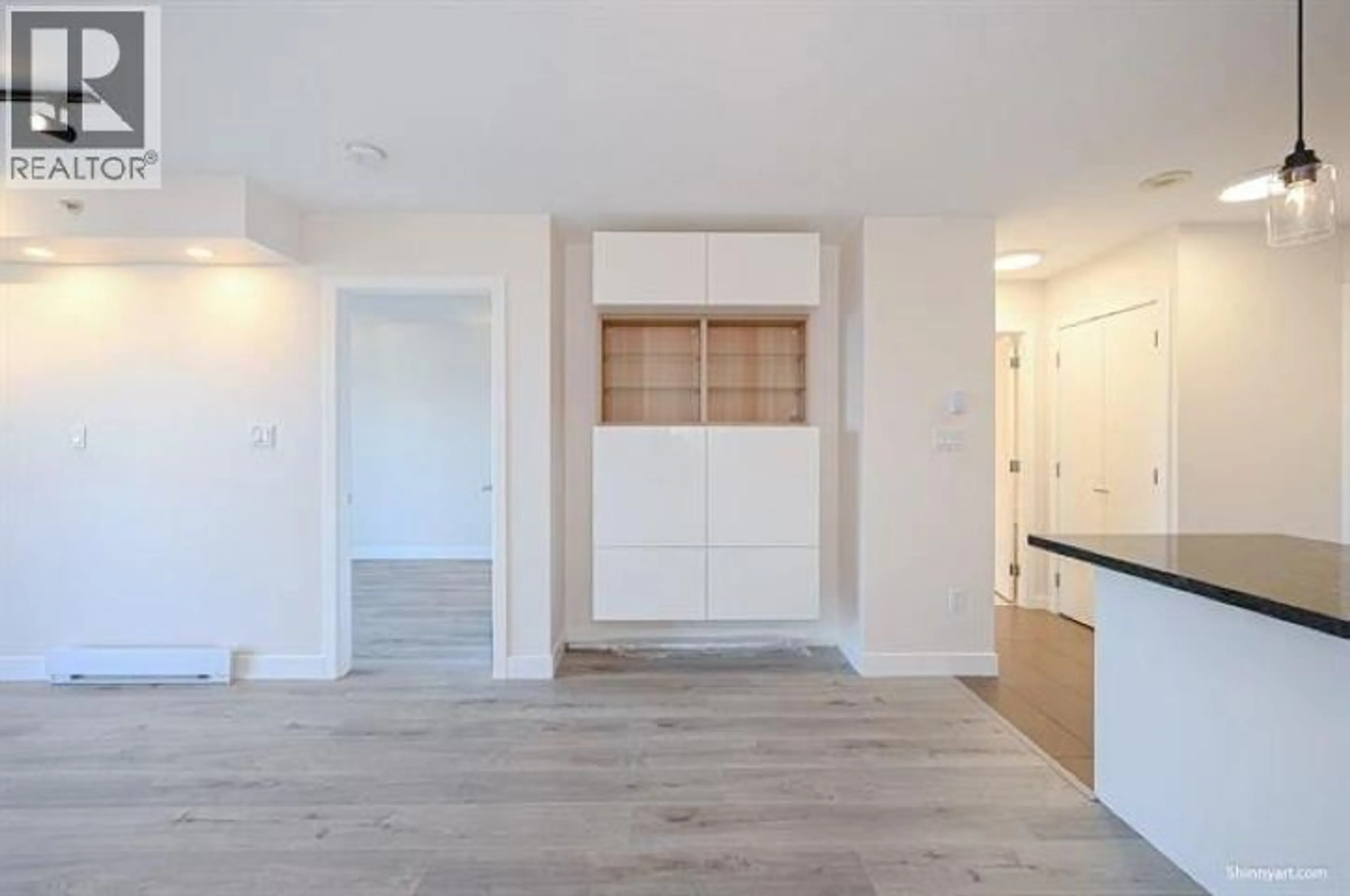 A pic of a room for 708 - 2982 BURLINGTON DRIVE, Coquitlam British Columbia V3B0B3