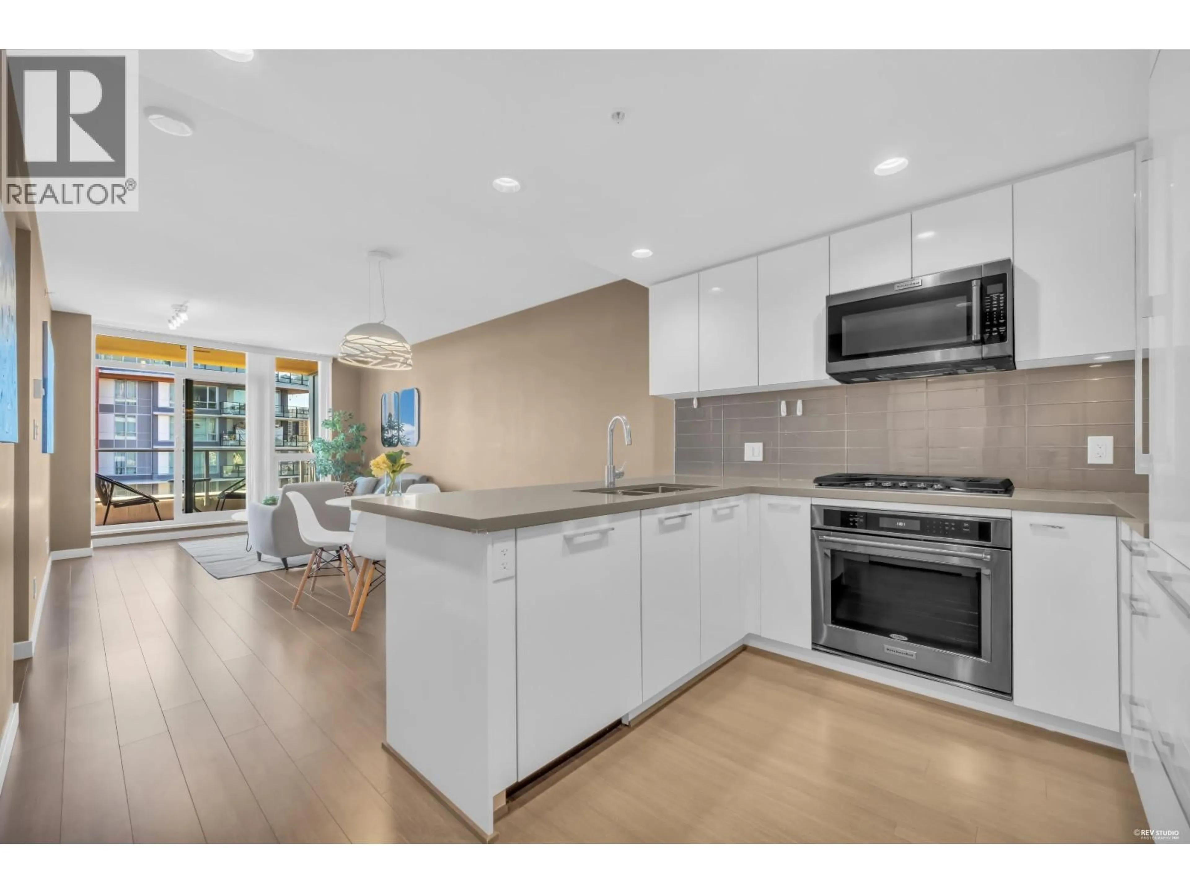 Open concept kitchen, unknown for 2605 - 3093 WINDSOR GATE, Coquitlam British Columbia V3B0N2