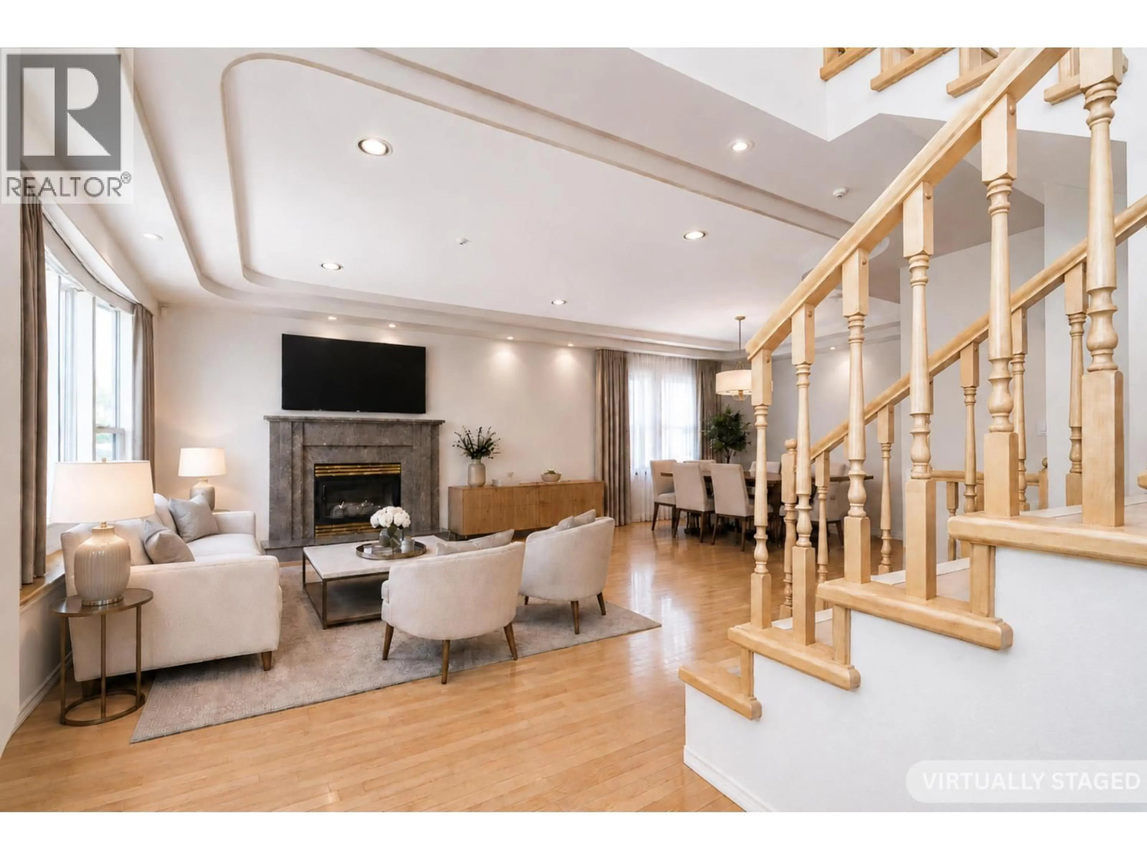 Unknown for 2304 GARDEN DRIVE, Vancouver British Columbia V5N4X3