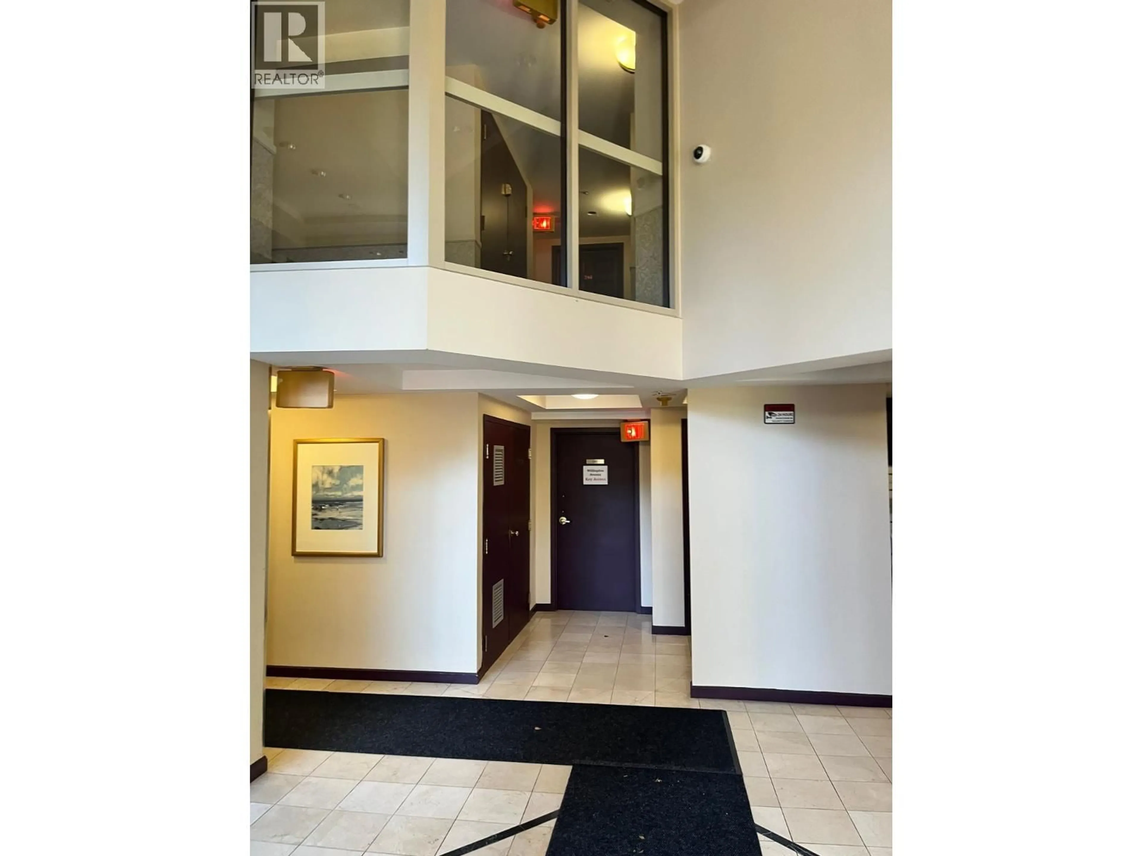 Indoor foyer for 1305 - 4505 HAZEL STREET, Burnaby British Columbia V5H4T1