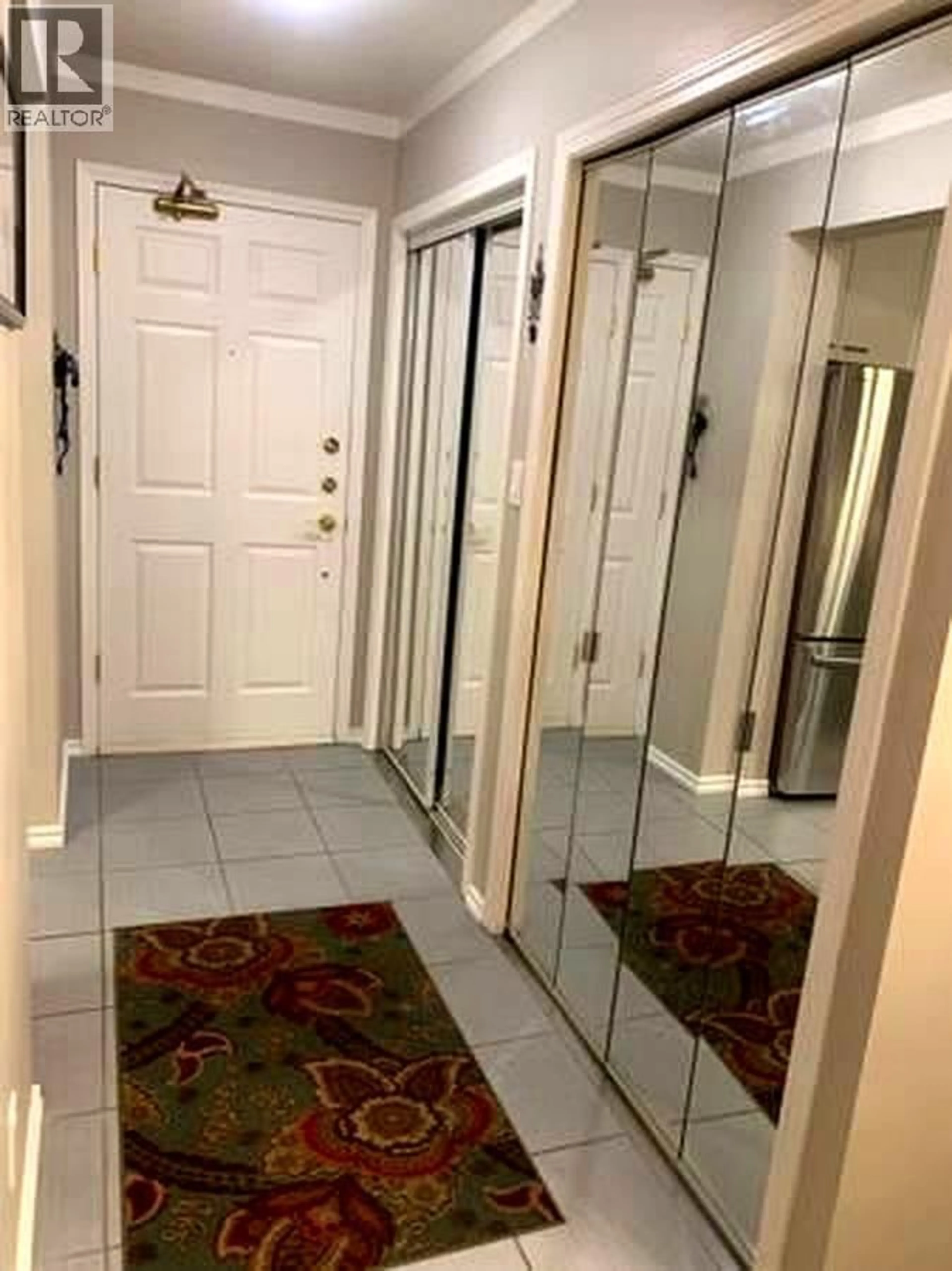 Indoor entryway for 1305 - 4505 HAZEL STREET, Burnaby British Columbia V5H4T1
