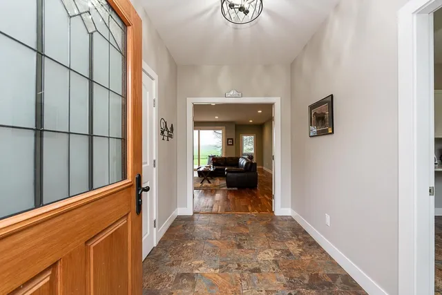 7312 MARTIN ROAD, Agassiz 4