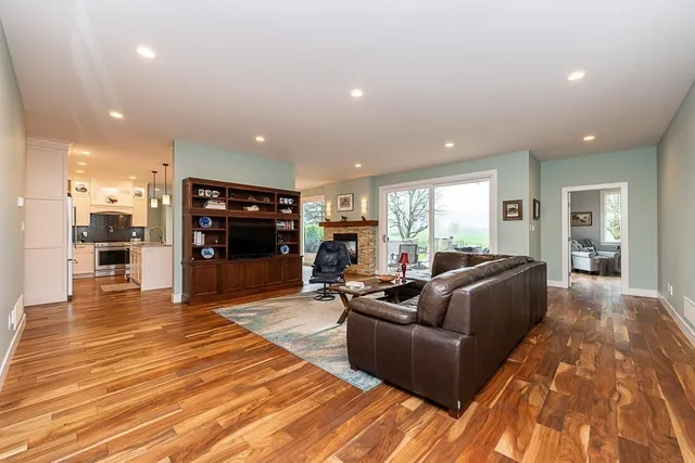 7312 MARTIN ROAD, Agassiz 5