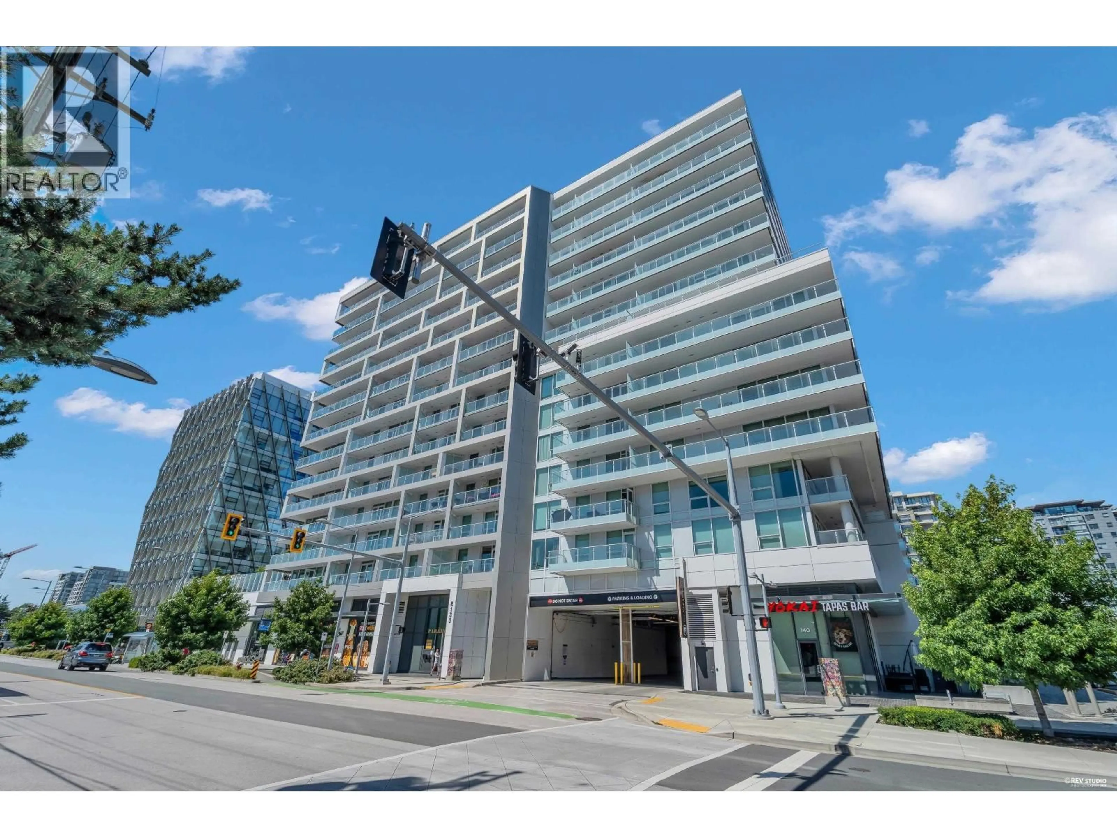 Indoor foyer for 904 - 8133 COOK ROAD, Richmond British Columbia V6Y0L7