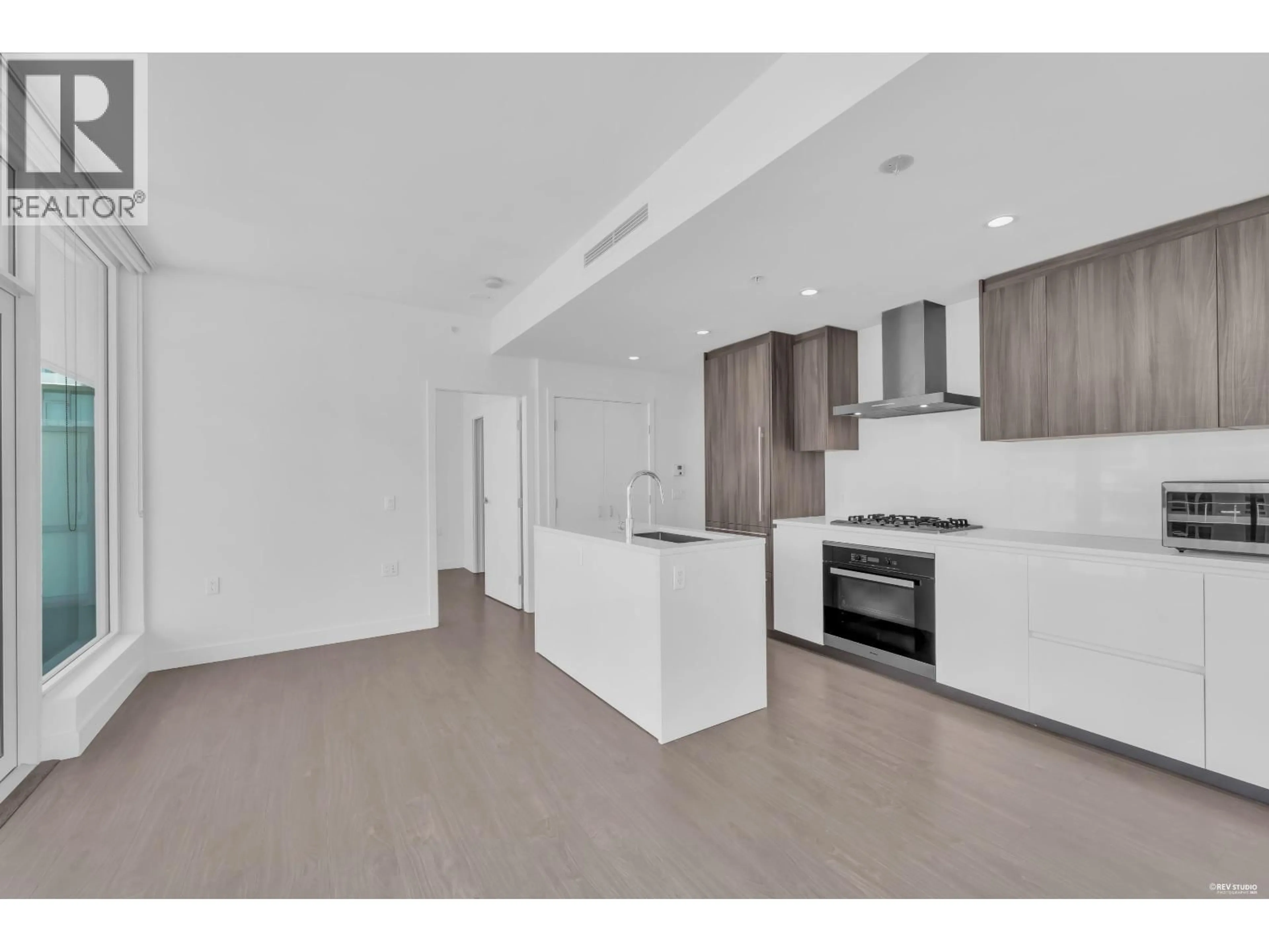 Open concept kitchen, unknown for 904 - 8133 COOK ROAD, Richmond British Columbia V6Y0L7