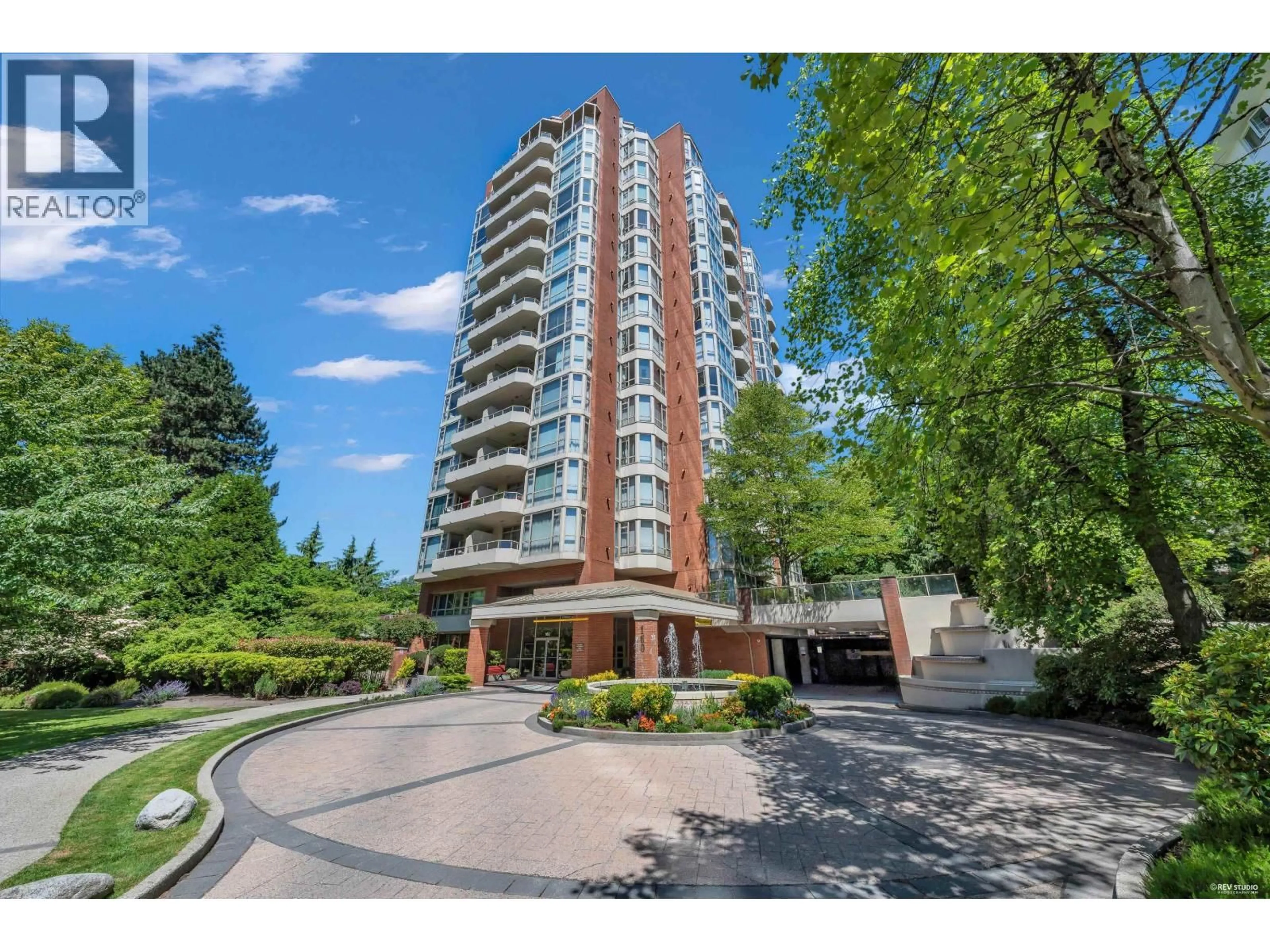 Unknown for 802 - 160 KEITH ROAD, North Vancouver British Columbia V7M3M2