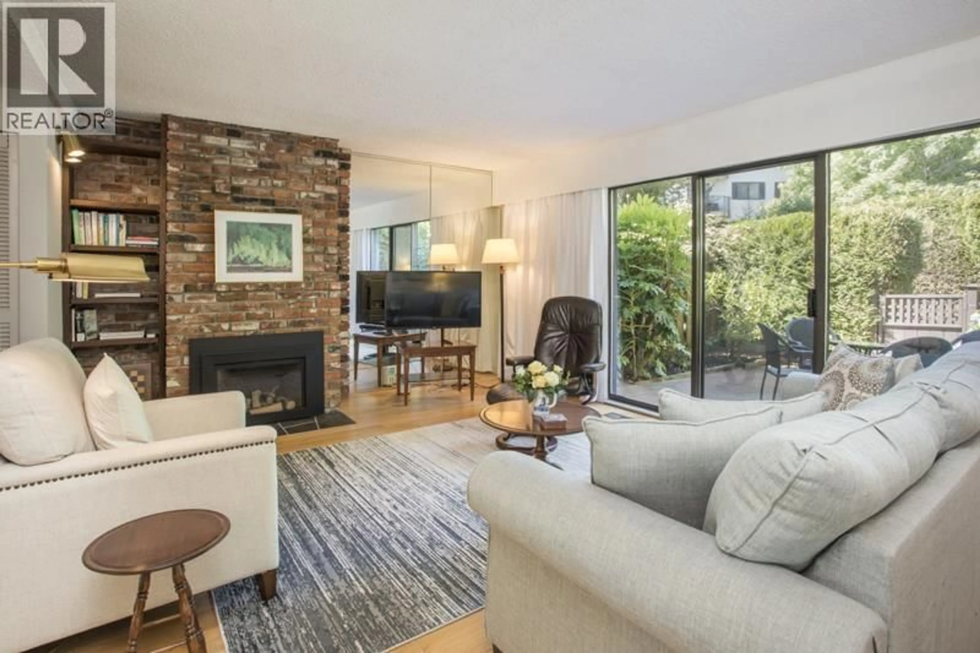 Living room with furniture, unknown for 1 - 10771 MORTFIELD ROAD, Richmond British Columbia V7A2W1