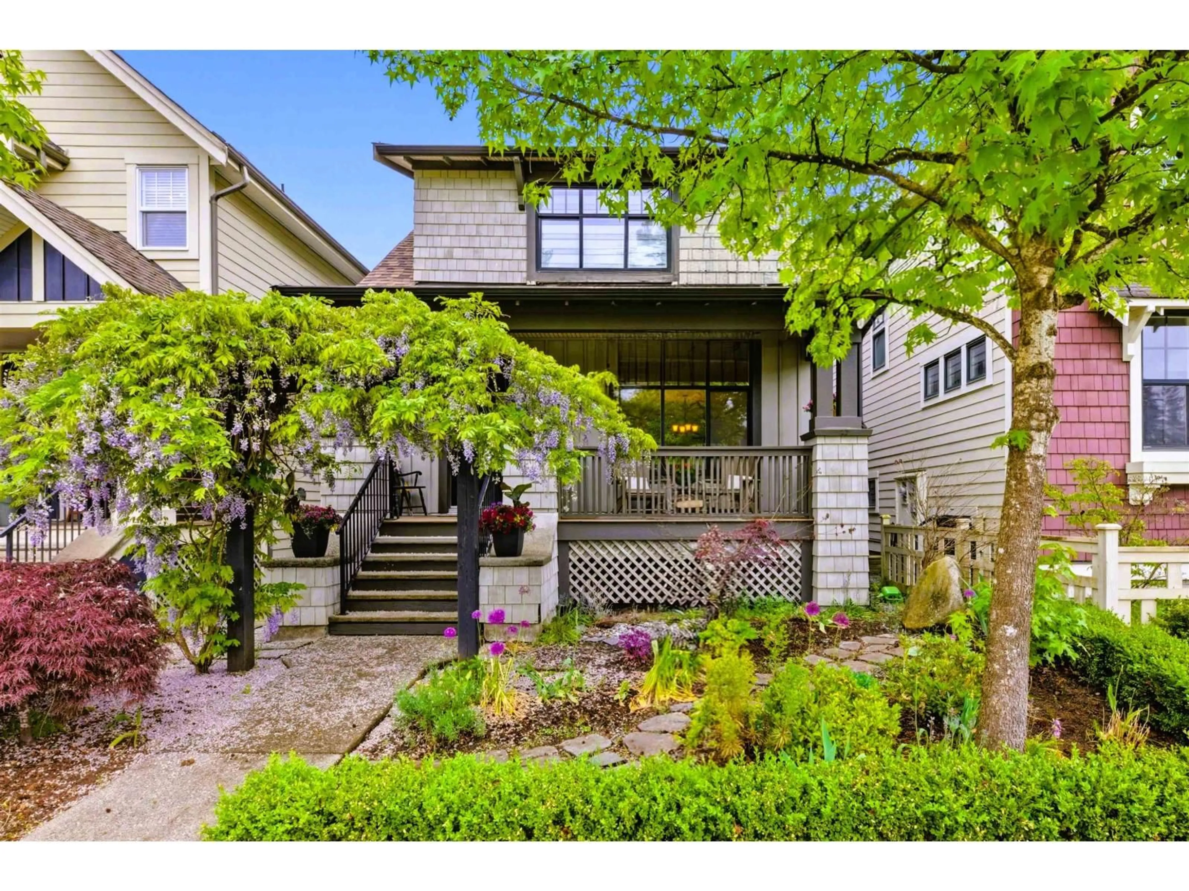 Home with vinyl exterior material, street for 9352 SINGH STREET, Langley British Columbia V1M4G2
