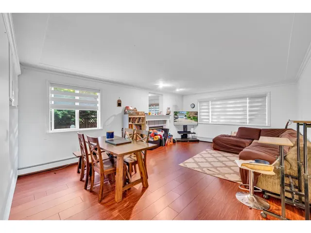 18136 CLAYTONWOOD CRESCENT, Surrey 5
