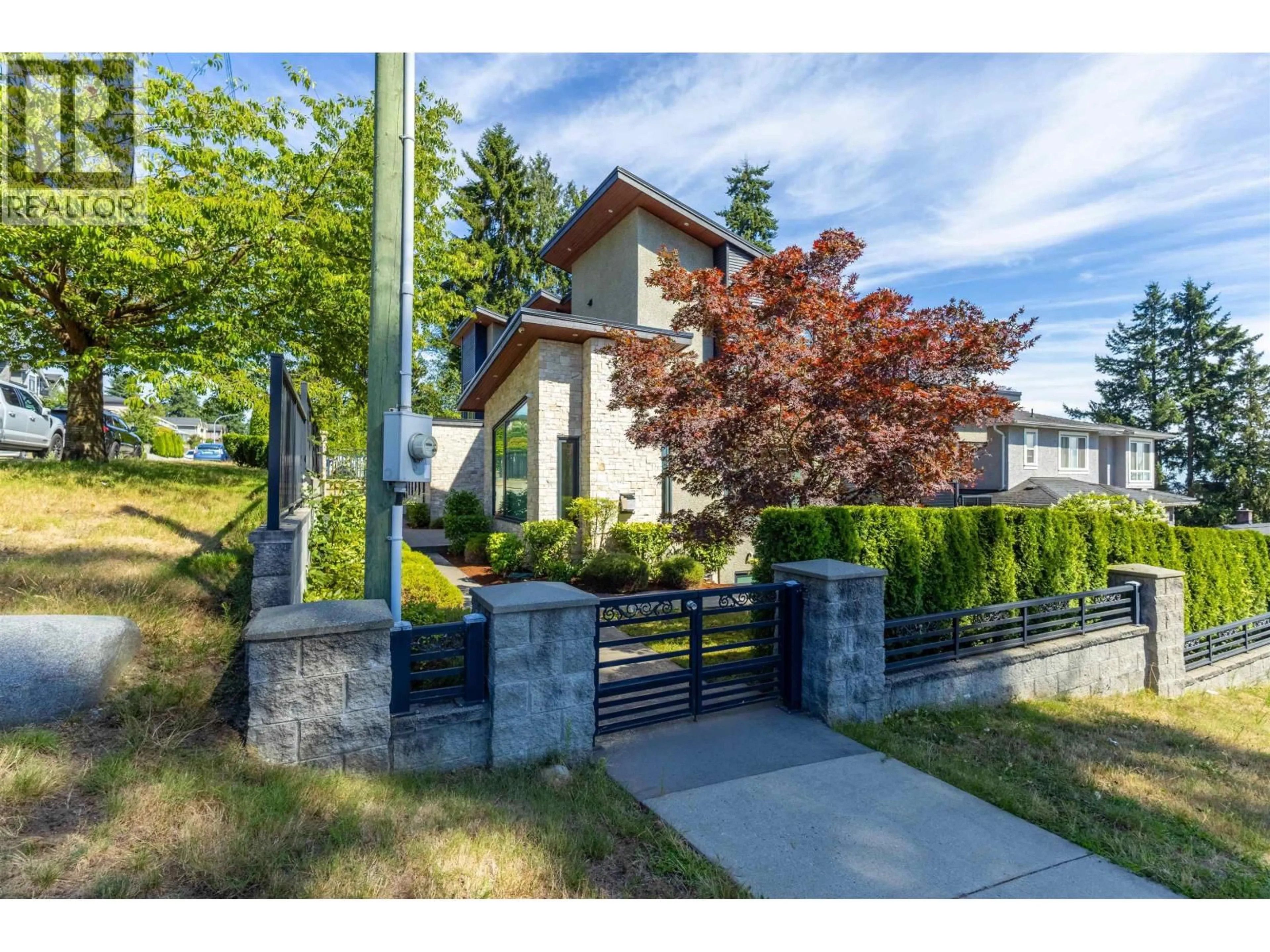 Unknown for 5208 CARSON STREET, Burnaby British Columbia V5J2Z2