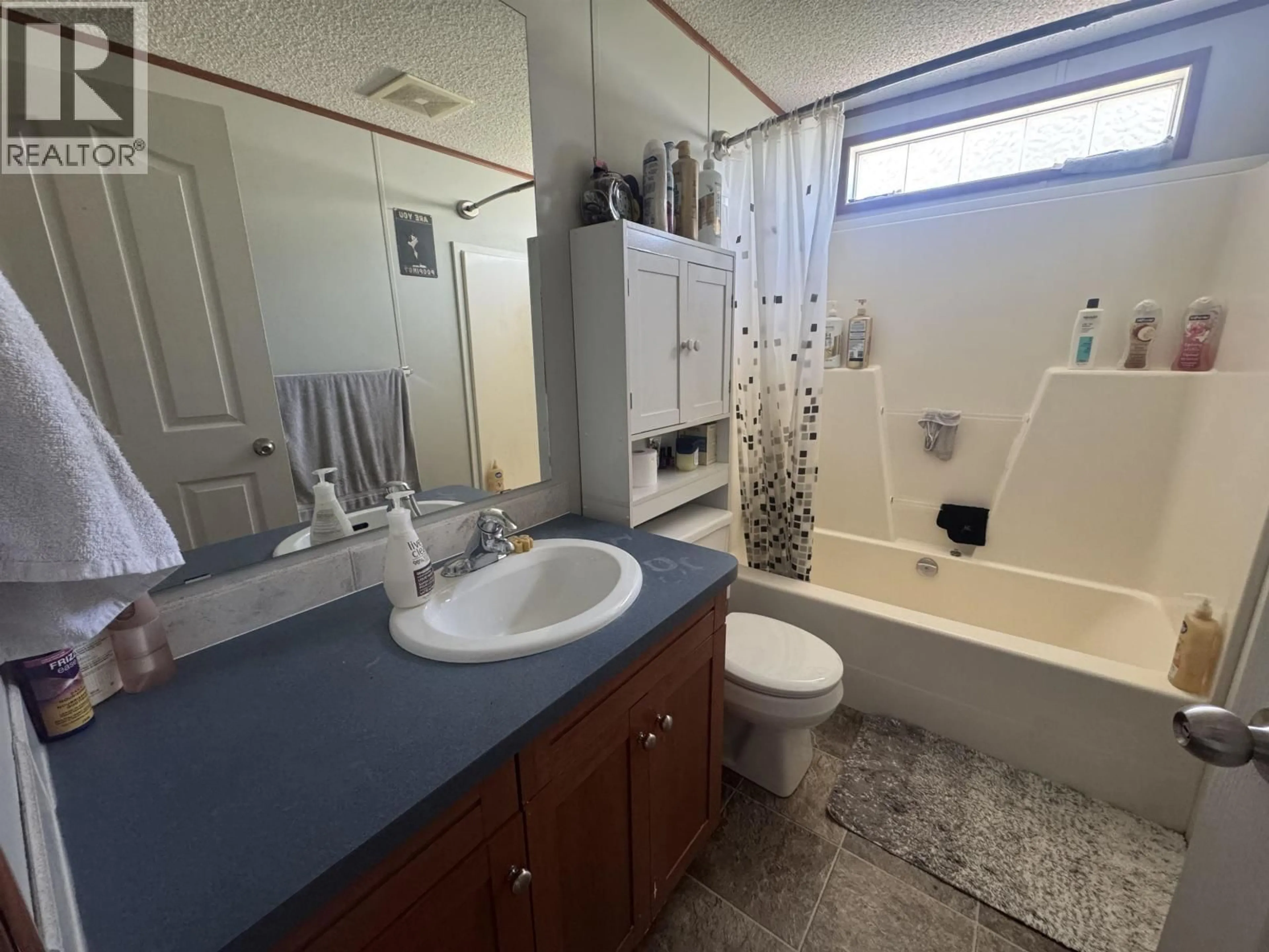 Standard bathroom, unknown for 10402 98 STREET, Taylor British Columbia V0C2K0