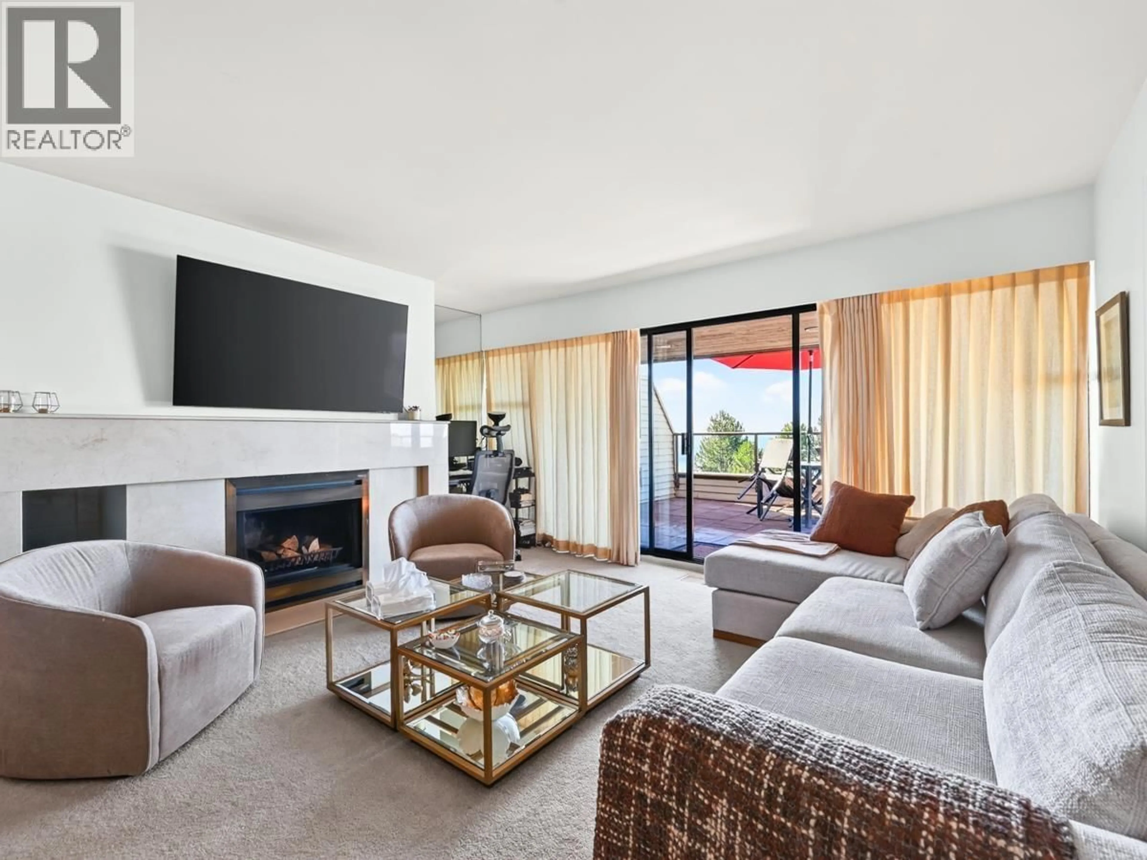 Living room with furniture, unknown for 33 - 2236 FOLKESTONE WAY, West Vancouver British Columbia V7S2X7