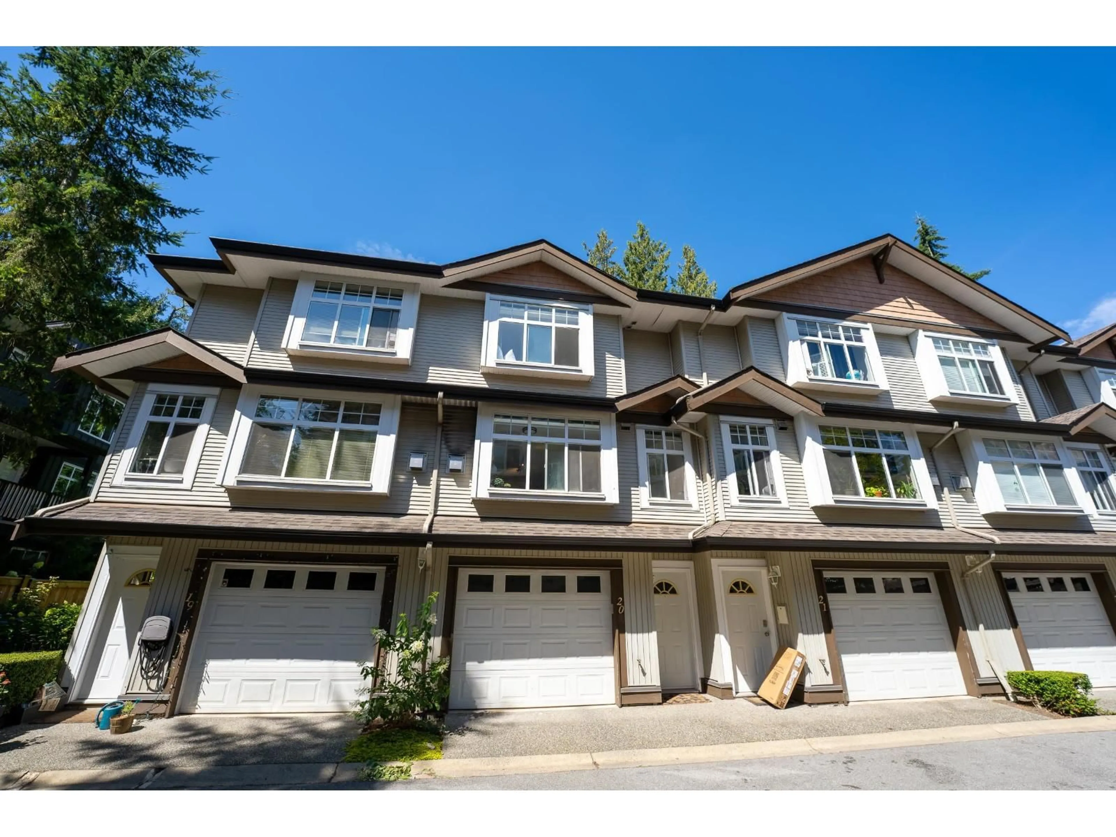 A pic from outside/outdoor area/front of a property/back of a property/a pic from drone, mountain view for 20 - 8155 164TH STREET, Surrey British Columbia V4N0P8