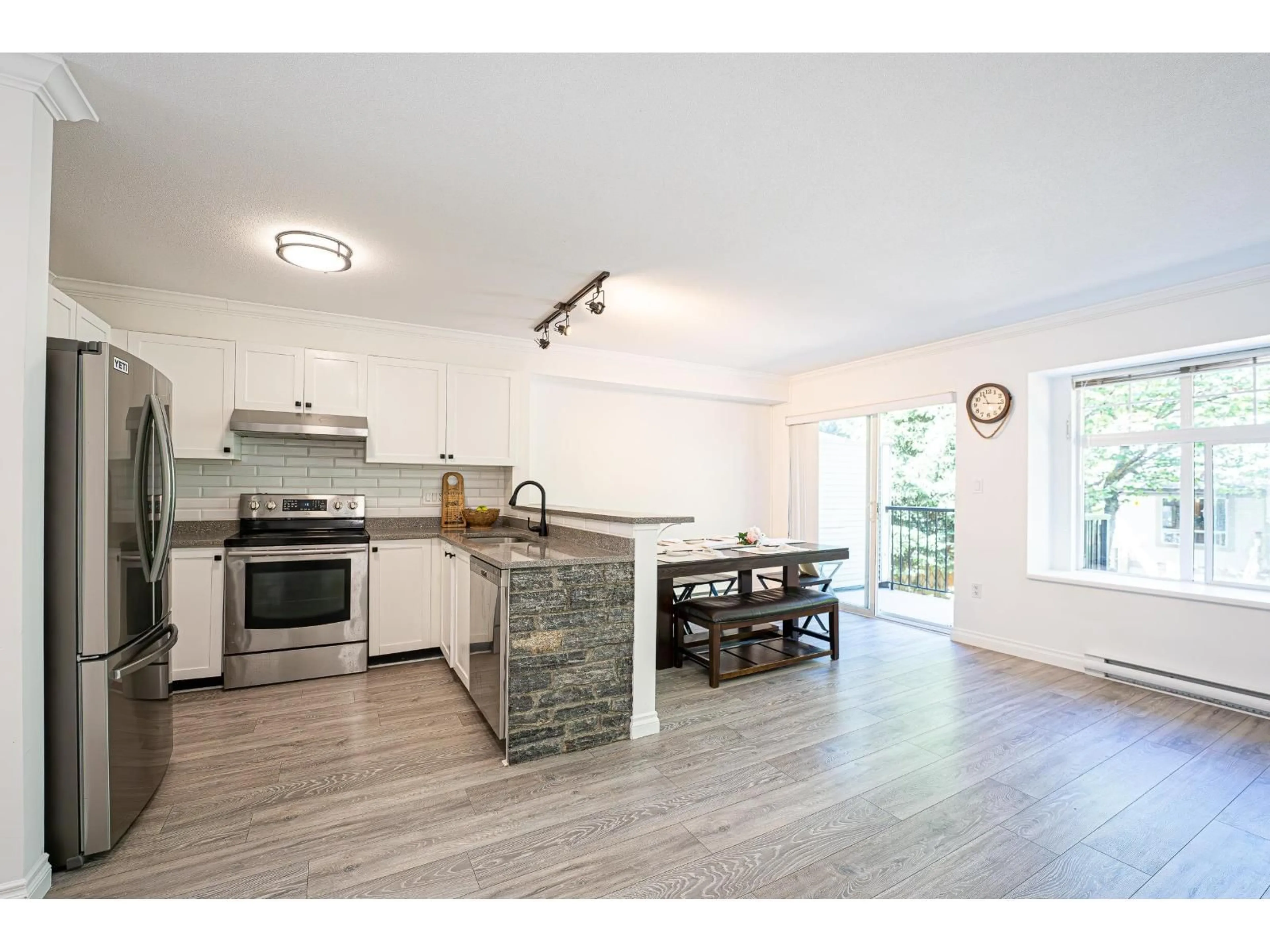 Open concept kitchen, unknown for 20 - 8155 164TH STREET, Surrey British Columbia V4N0P8